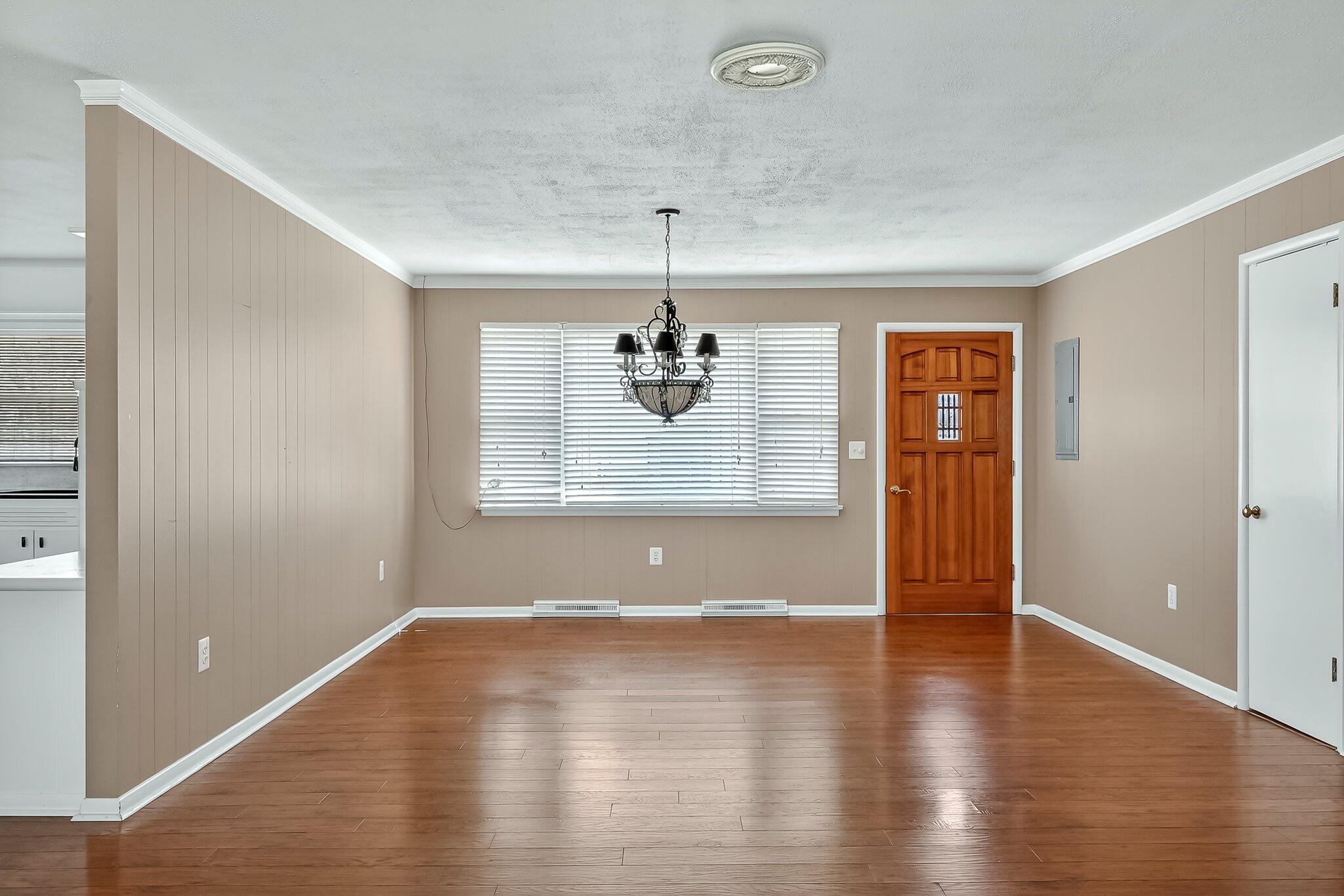 Photo 7 - Residential for sale – 157  Spring Street  Forsyth, MO