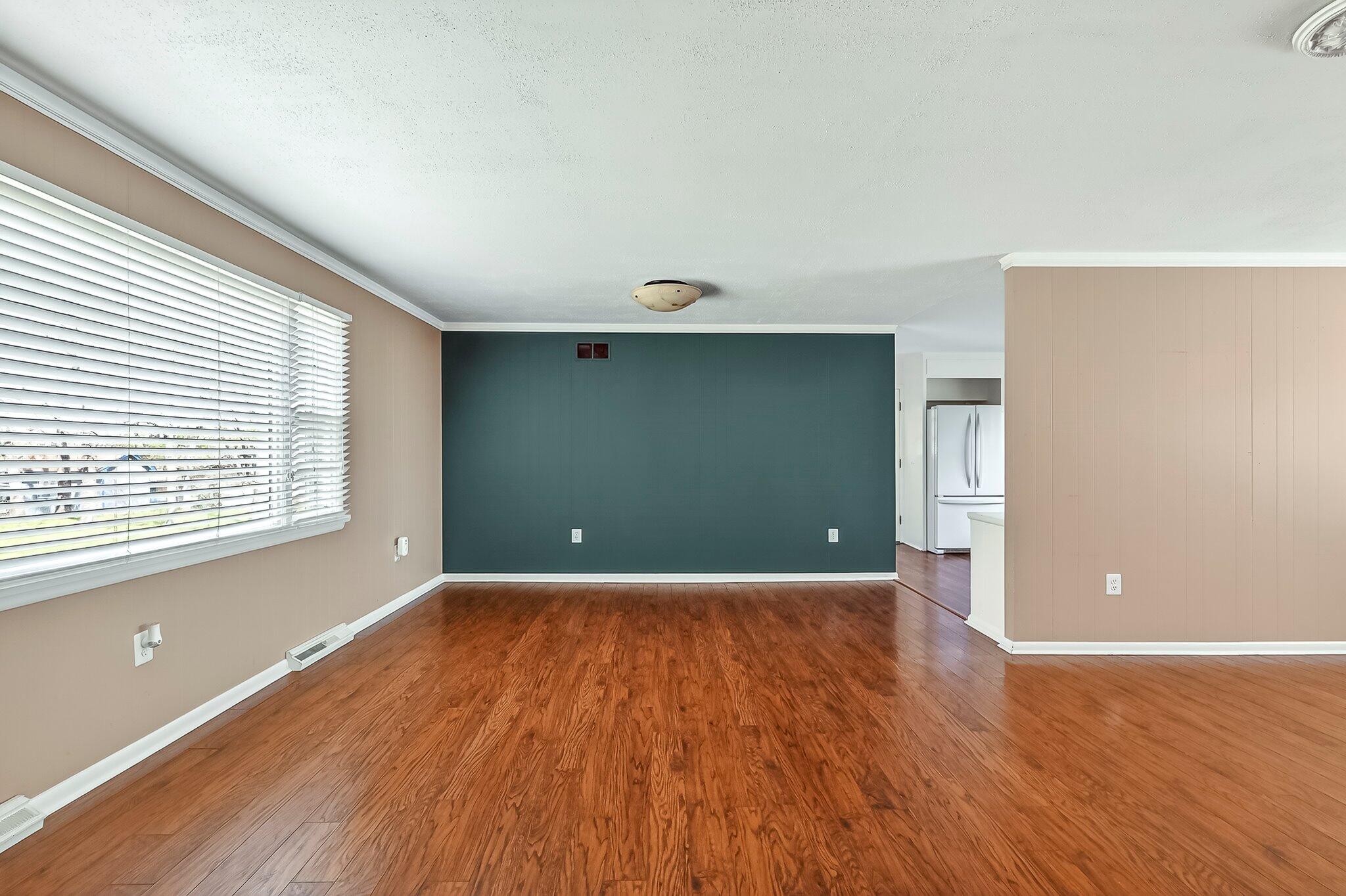 Photo 11 - Residential for sale – 157  Spring Street  Forsyth, MO