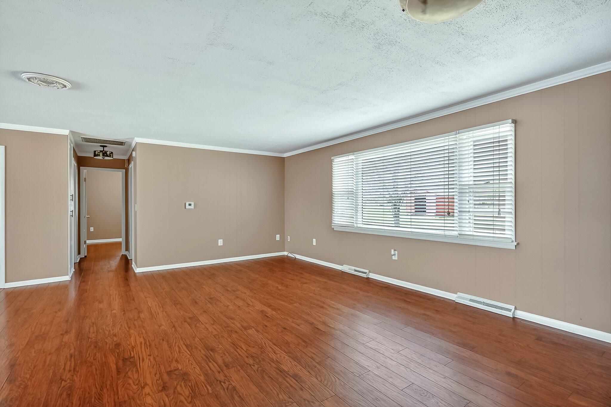 Photo 12 - Residential for sale – 157  Spring Street  Forsyth, MO