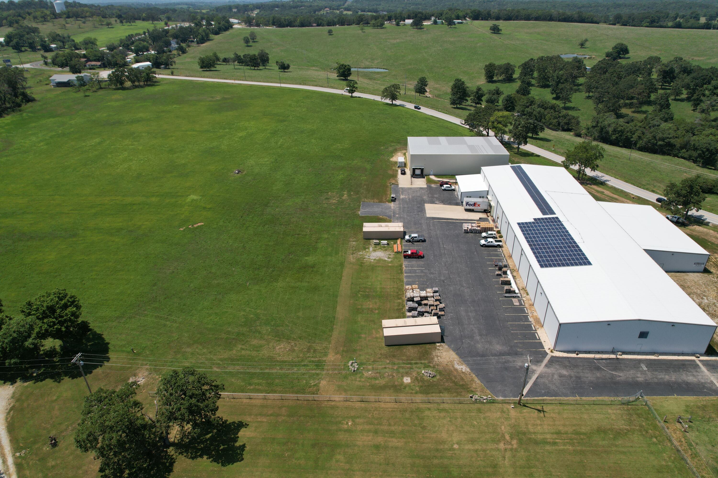 Photo 11 - Commercial Lease for sale – 6010 E Highway 76   Kirbyville, MO