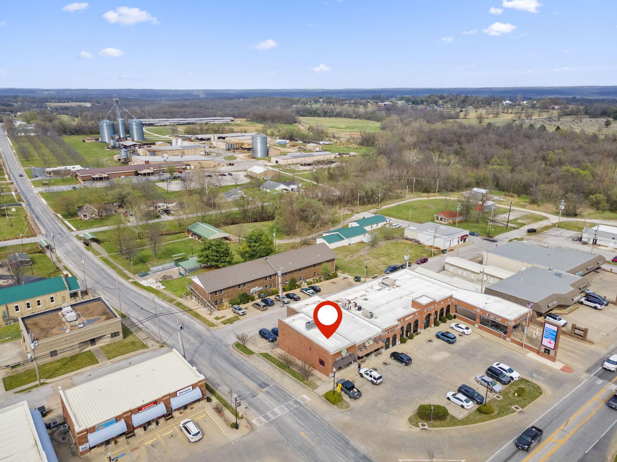Photo 31 - Commercial Sale for sale – 1  Public Square  Stockton, MO