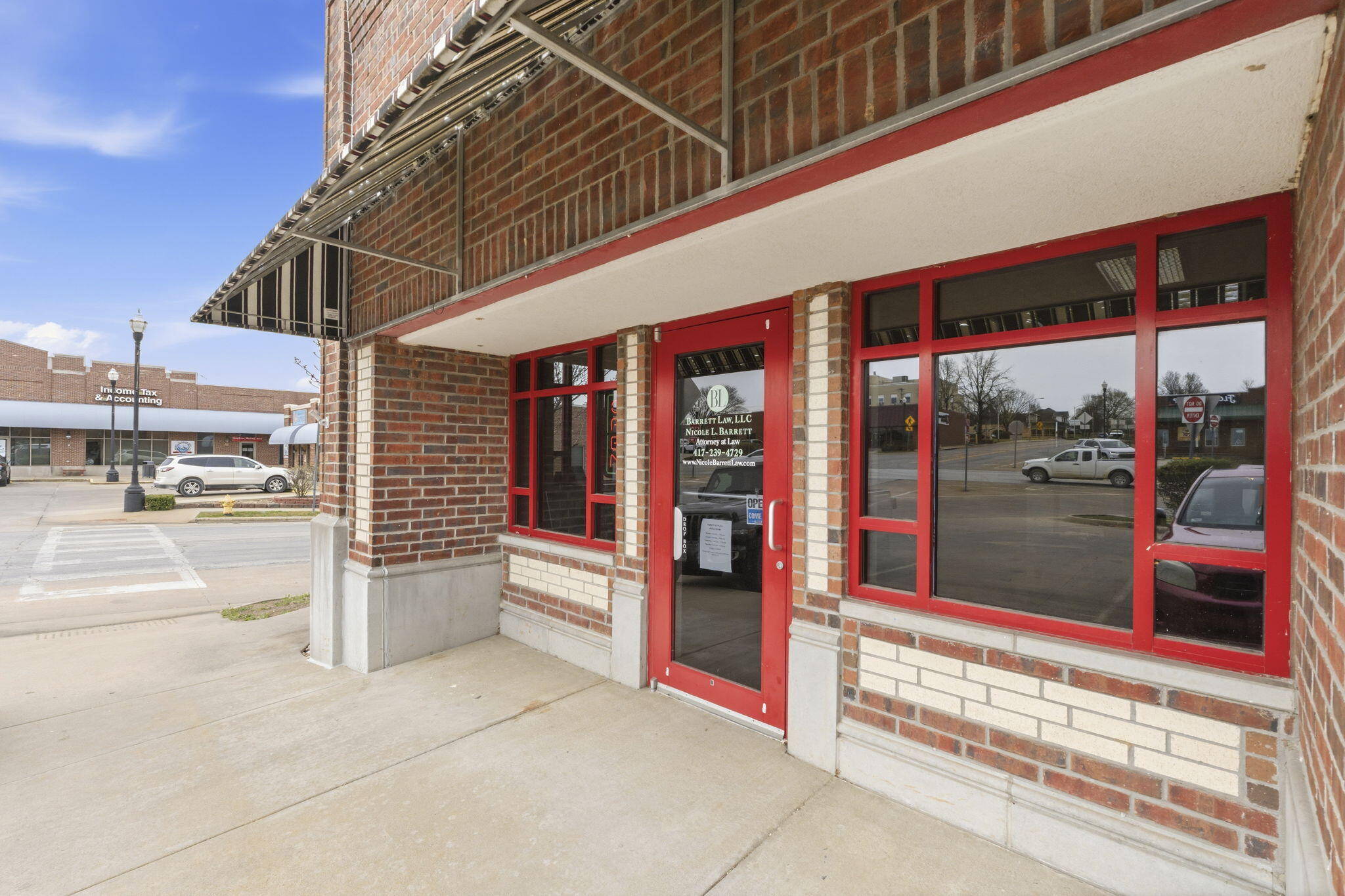 Photo 6 - Commercial Sale for sale – 1  Public Square  Stockton, MO