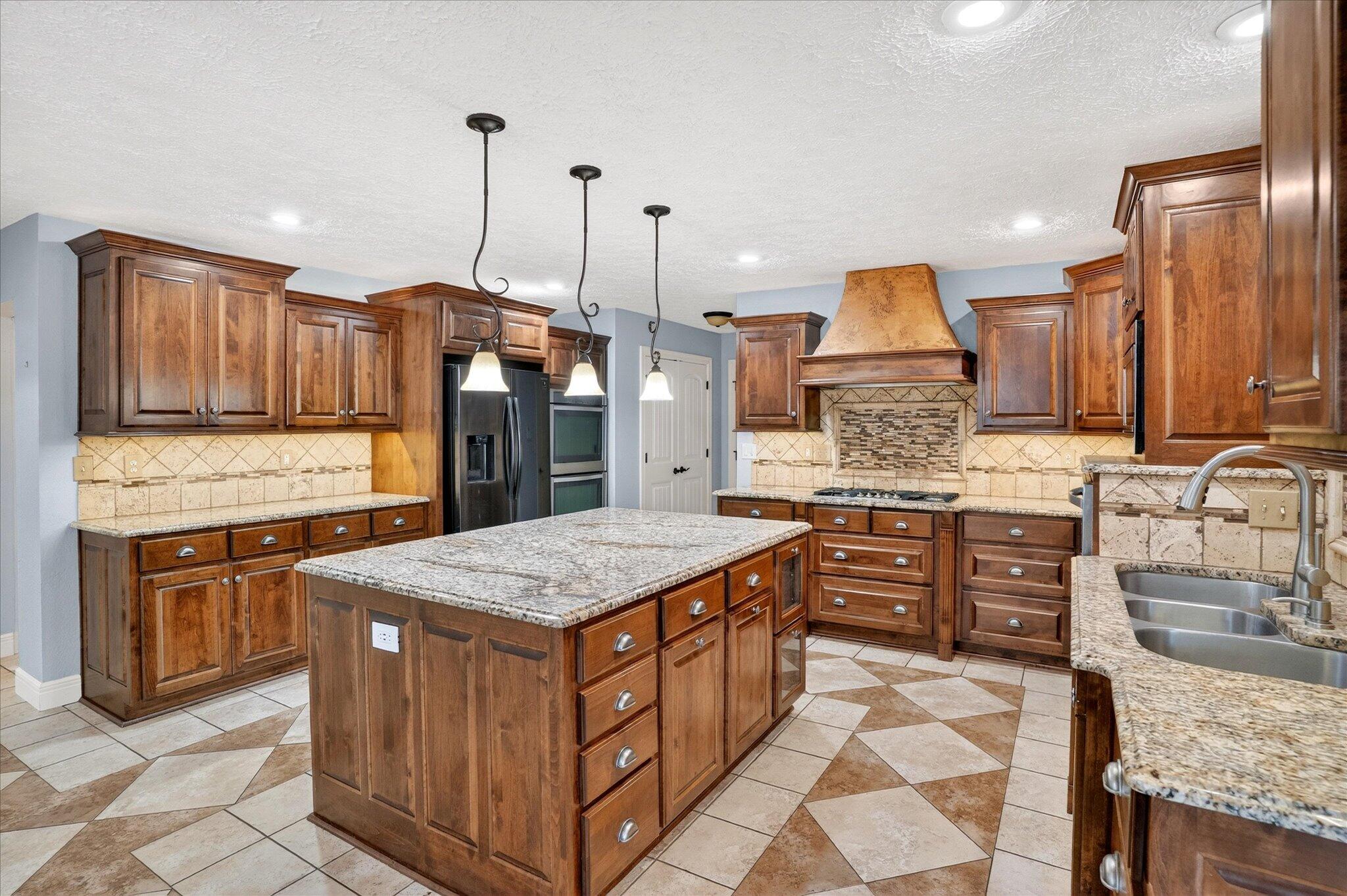 Photo 11 - Residential for sale – 3245 W Brett Drive  Springfield, MO