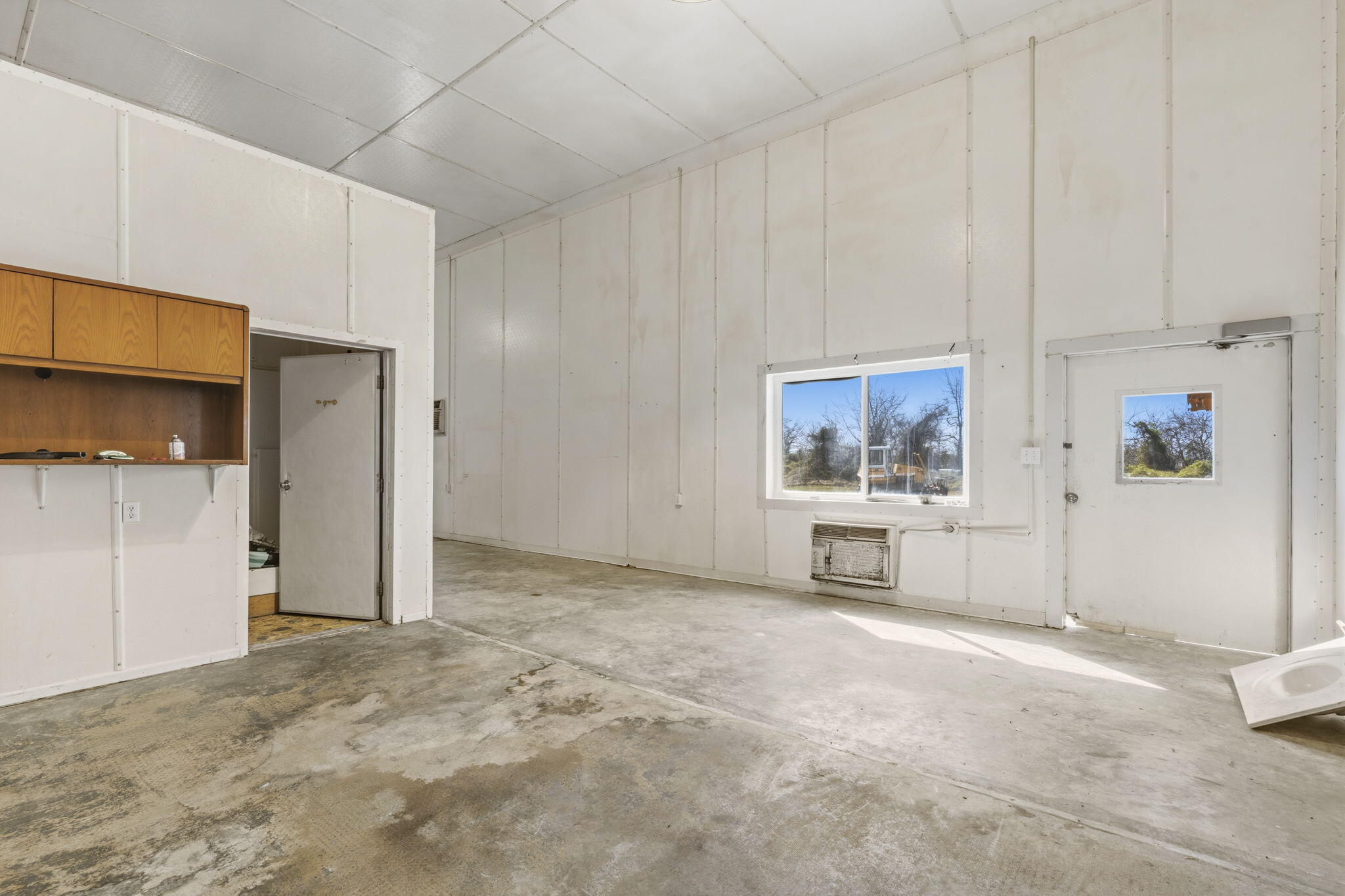 Photo 13 - Commercial Sale for sale – 306 SE Highway Aa   Clinton, MO