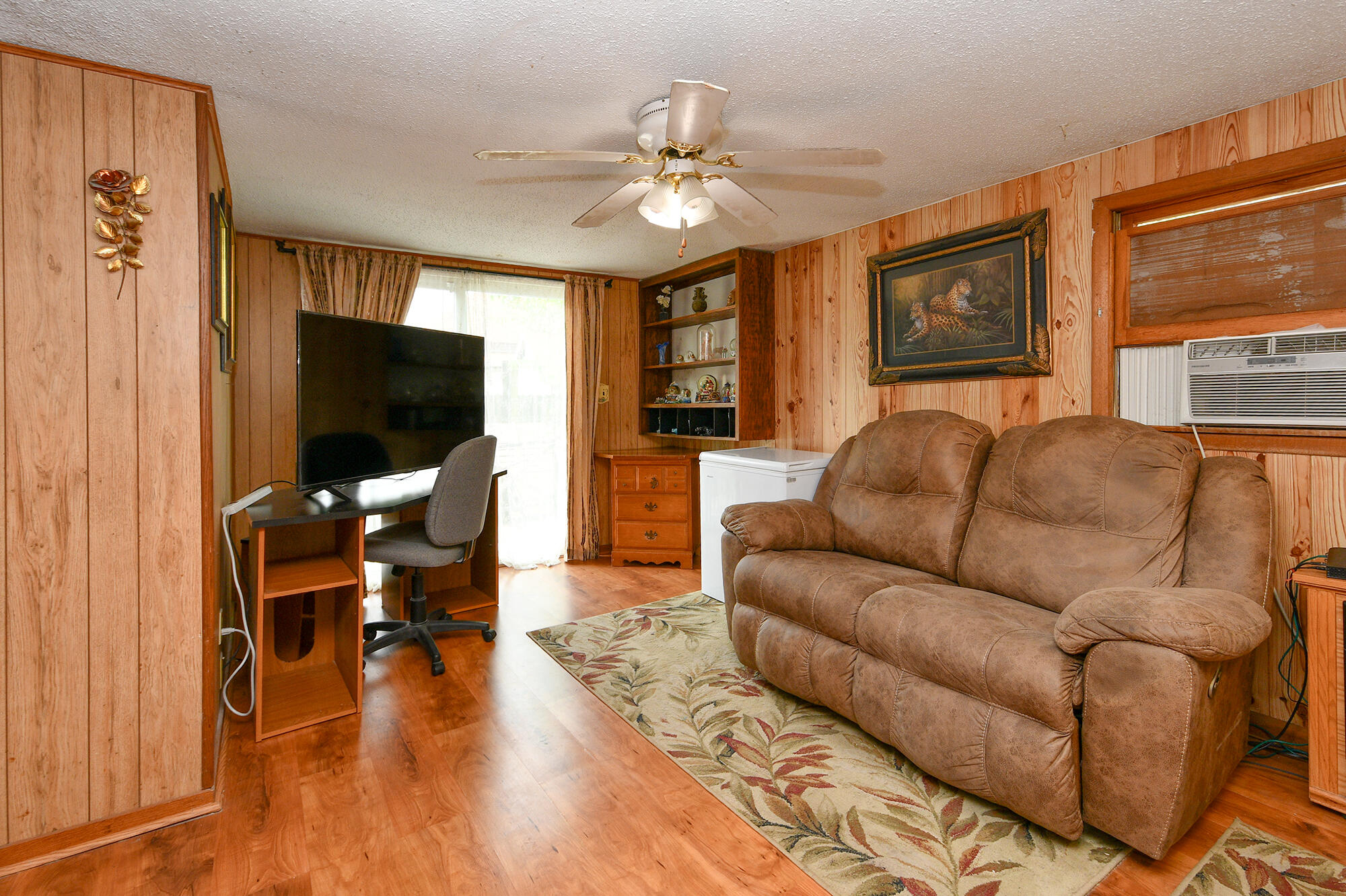 Photo 4 - Residential for sale – 622 E Madison Street  Marshfield, MO