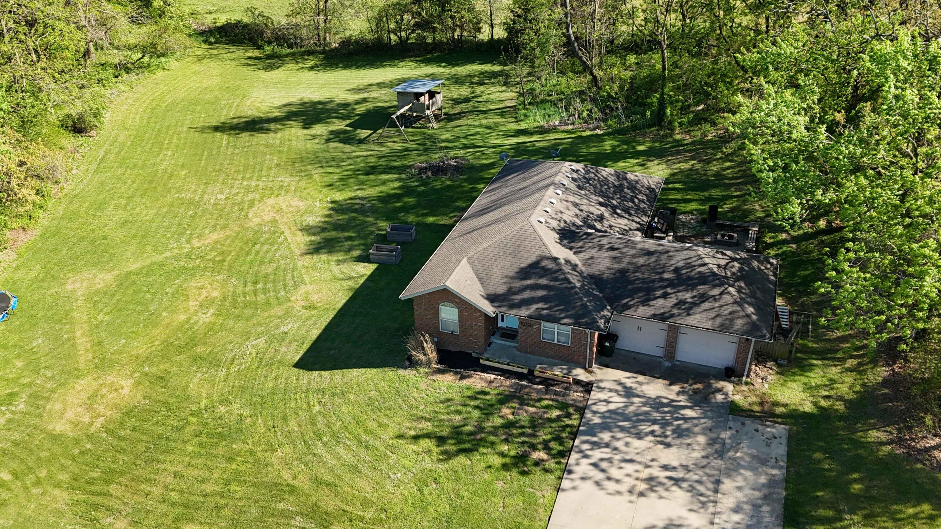 Photo 3 - Residential for sale – 10391  Mcgruder Boulevard  Cassville, MO