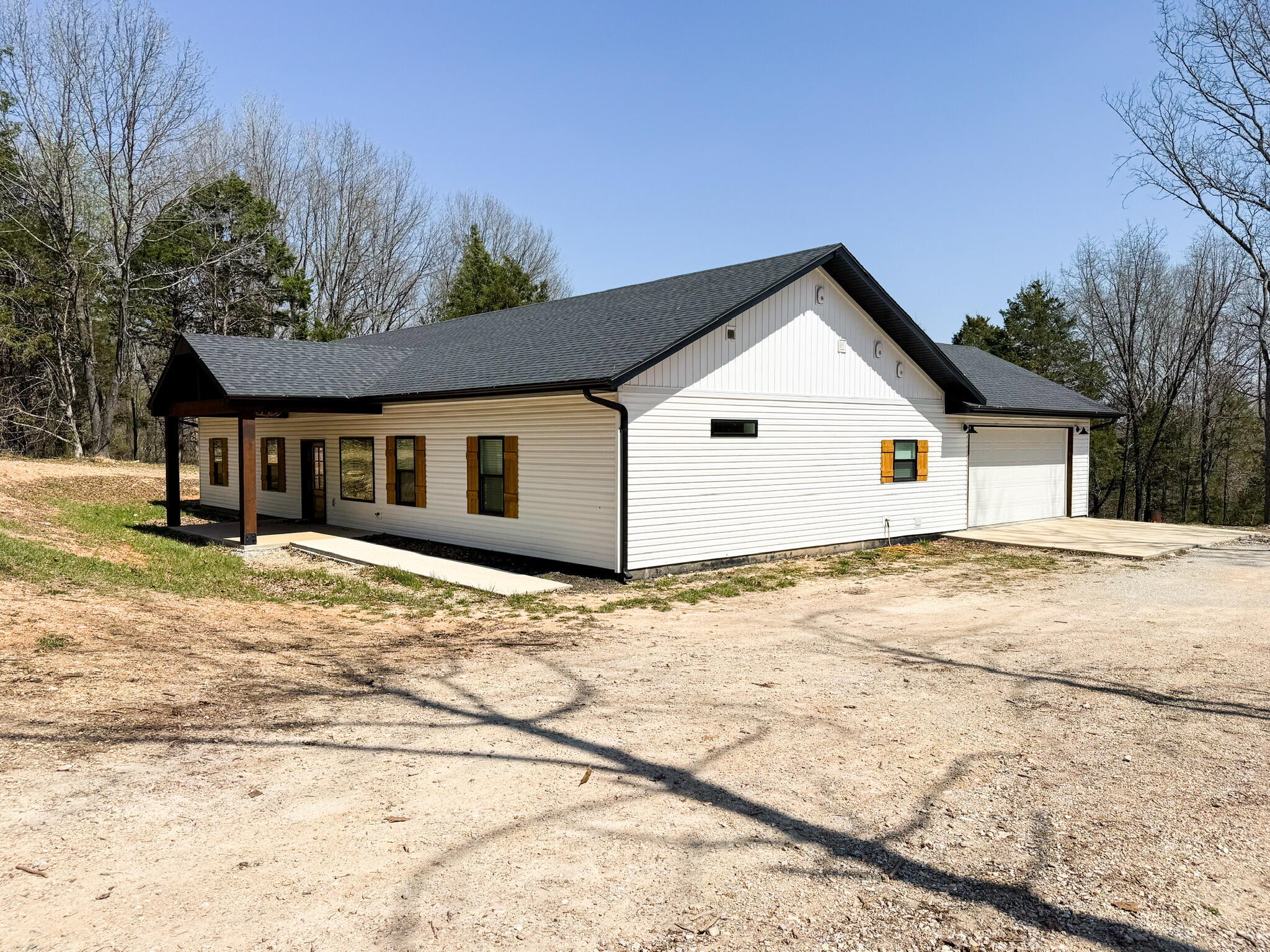 Photo 3 - Residential for sale – 290  Mccord Bend Road  Galena, MO