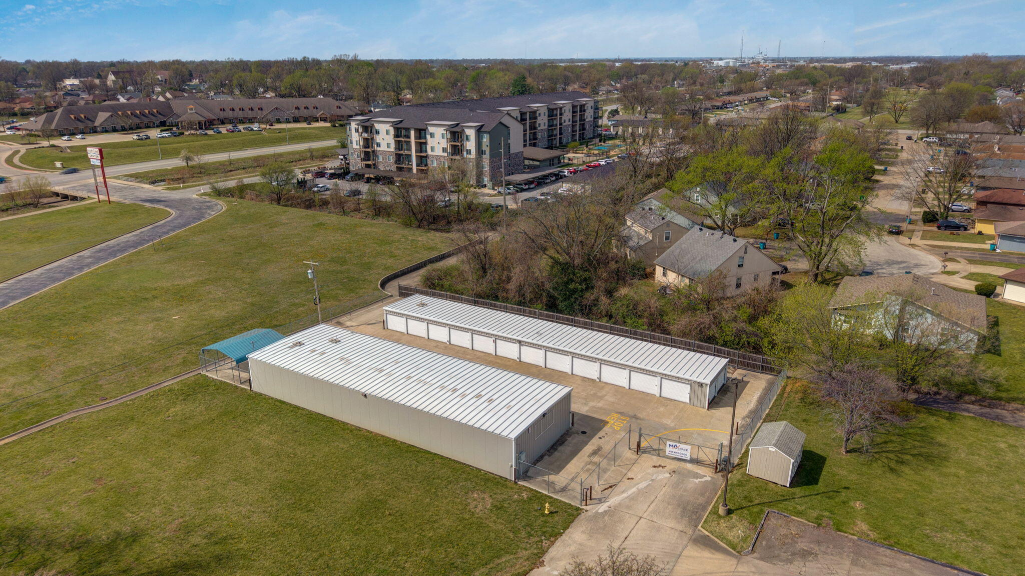 Photo 5 - Commercial Sale for sale – 506 W Edgewood Street  Springfield, MO