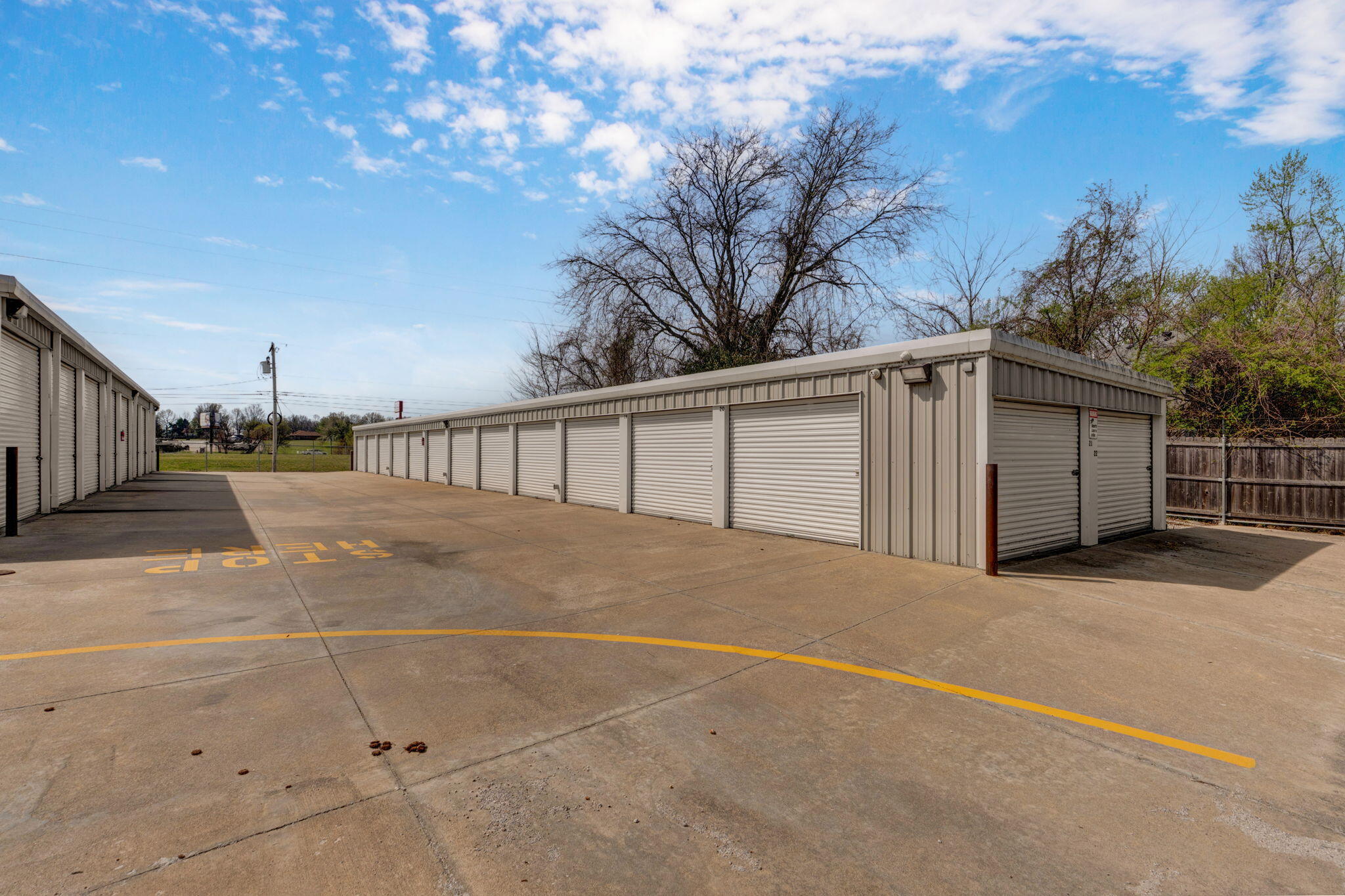 Photo 2 - Commercial Sale for sale – 506 W Edgewood Street  Springfield, MO