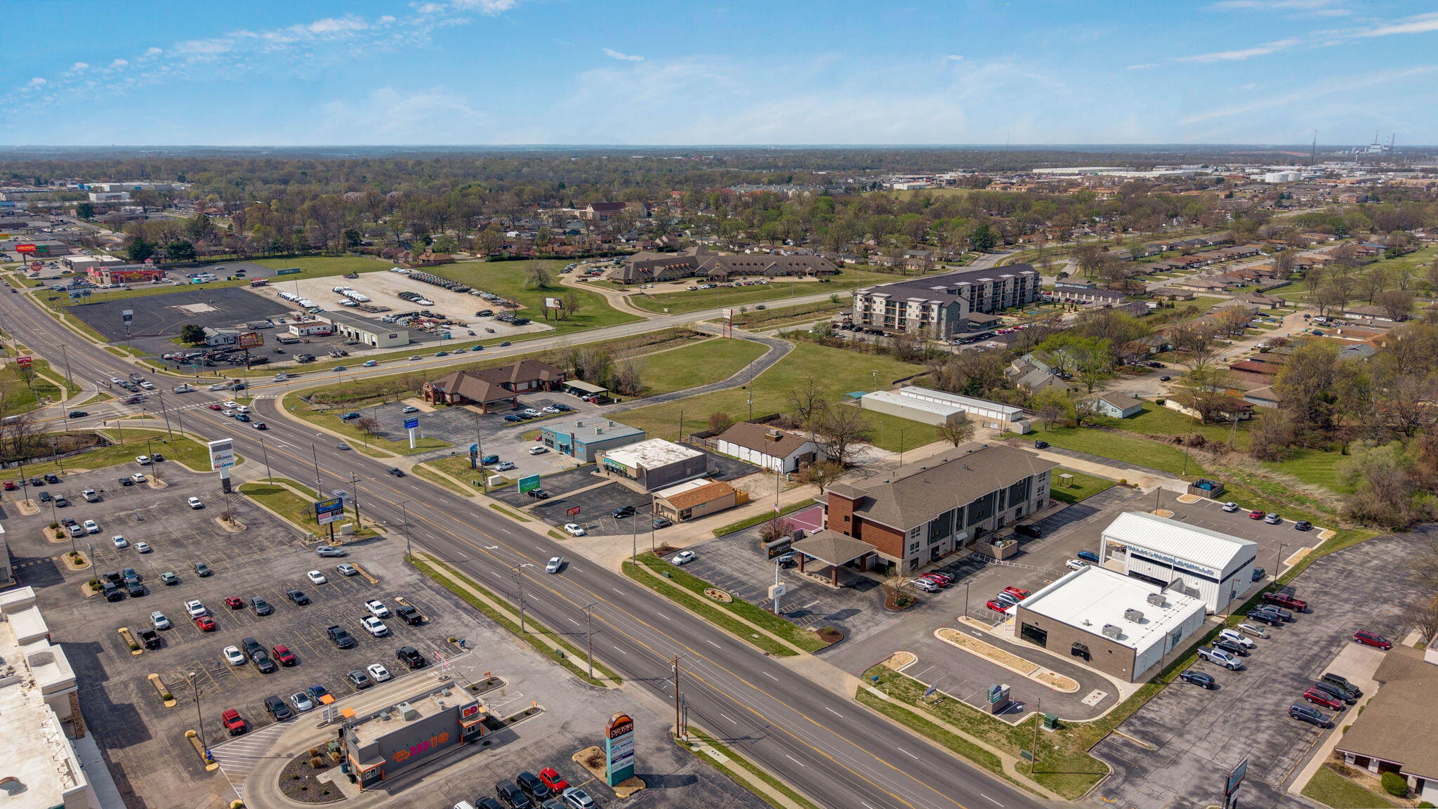Photo 9 - Commercial Sale for sale – 506 W Edgewood Street  Springfield, MO