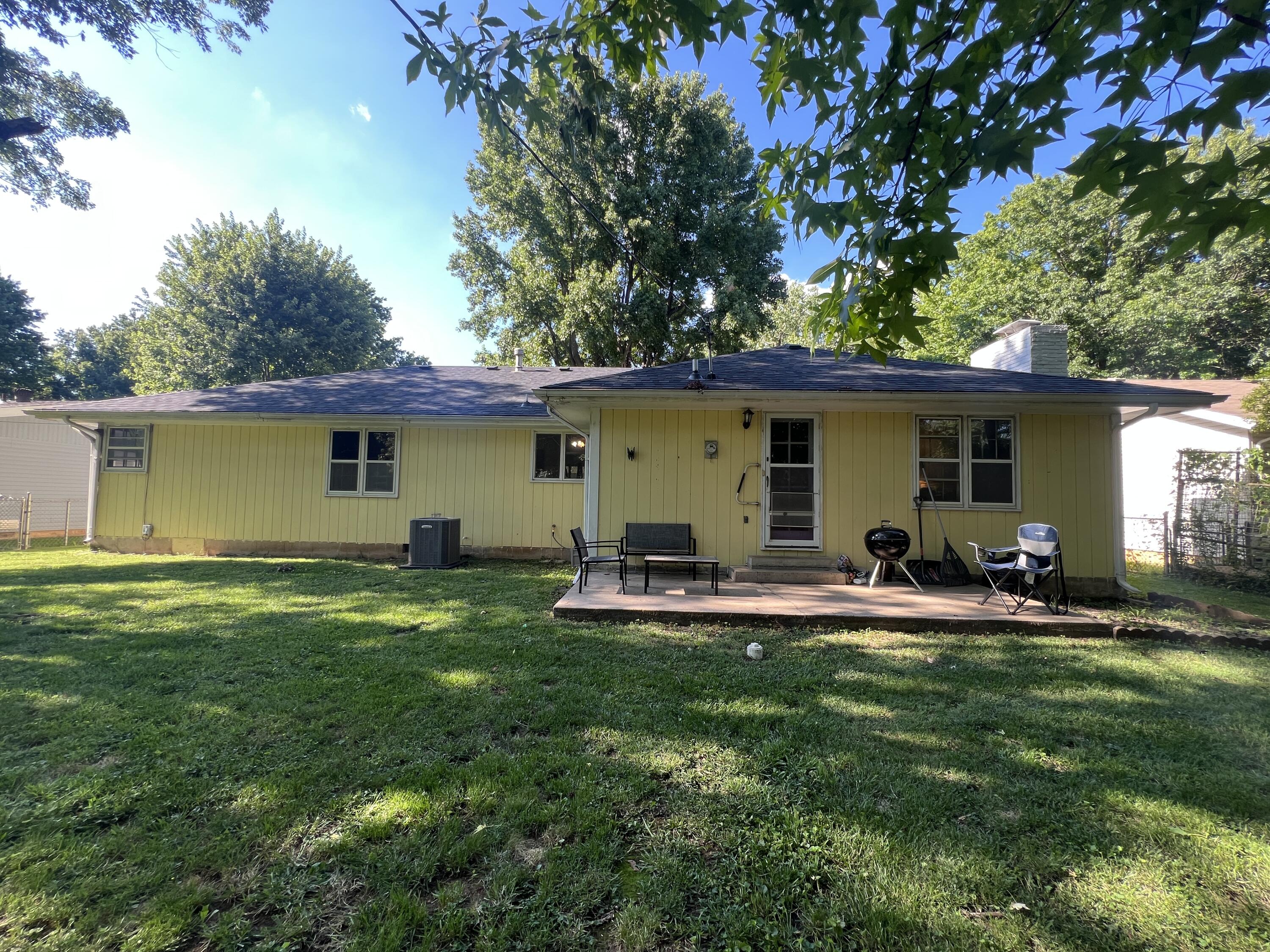 Photo 4 - Residential for sale – 1262 E Downing Street  Springfield, MO