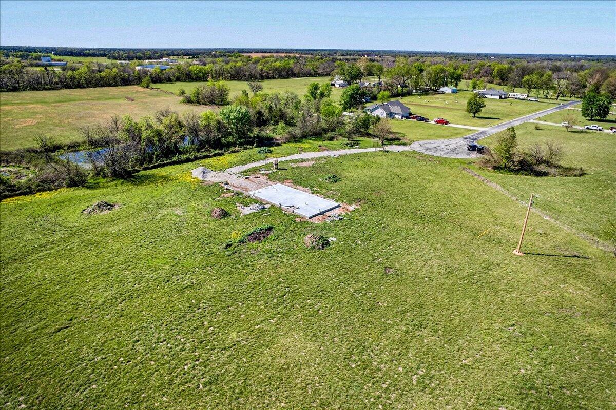 Photo 8 - Residential for sale – 10855  County Ln 133   Carthage, MO