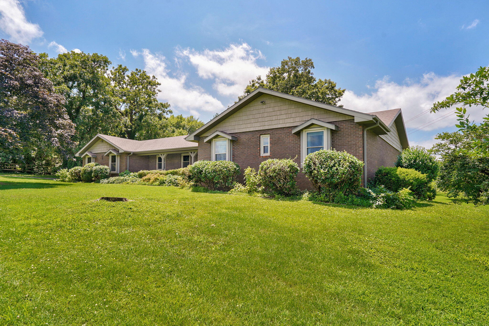 Photo 3 - Residential for sale – 4789 S Farm Road 193   Rogersville, MO
