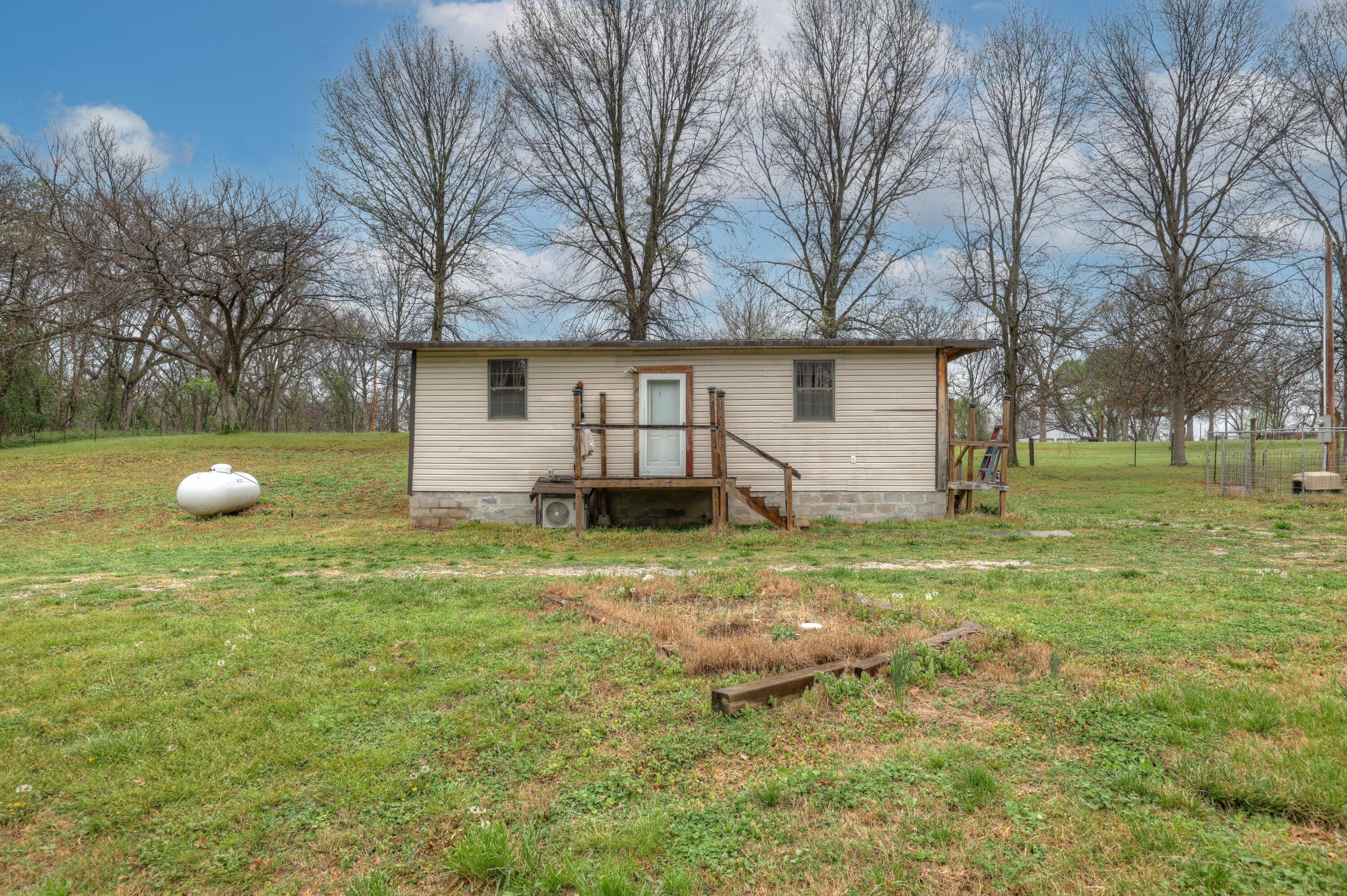 Photo 2 - Residential for sale – 2235  County Road 176   Carthage, MO