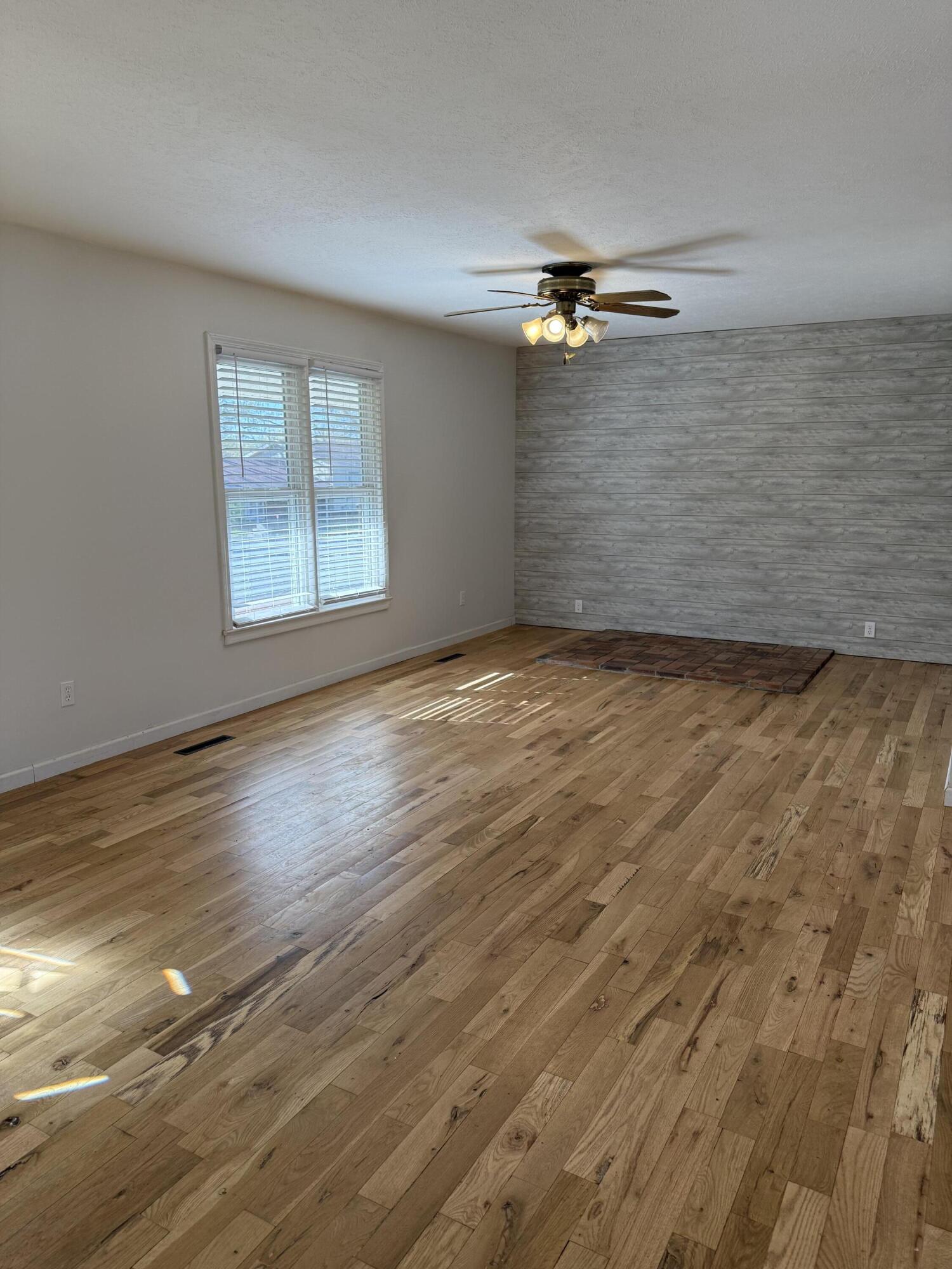 Photo 10 - Residential for sale – 280  Sharyhill Road  Branson, MO