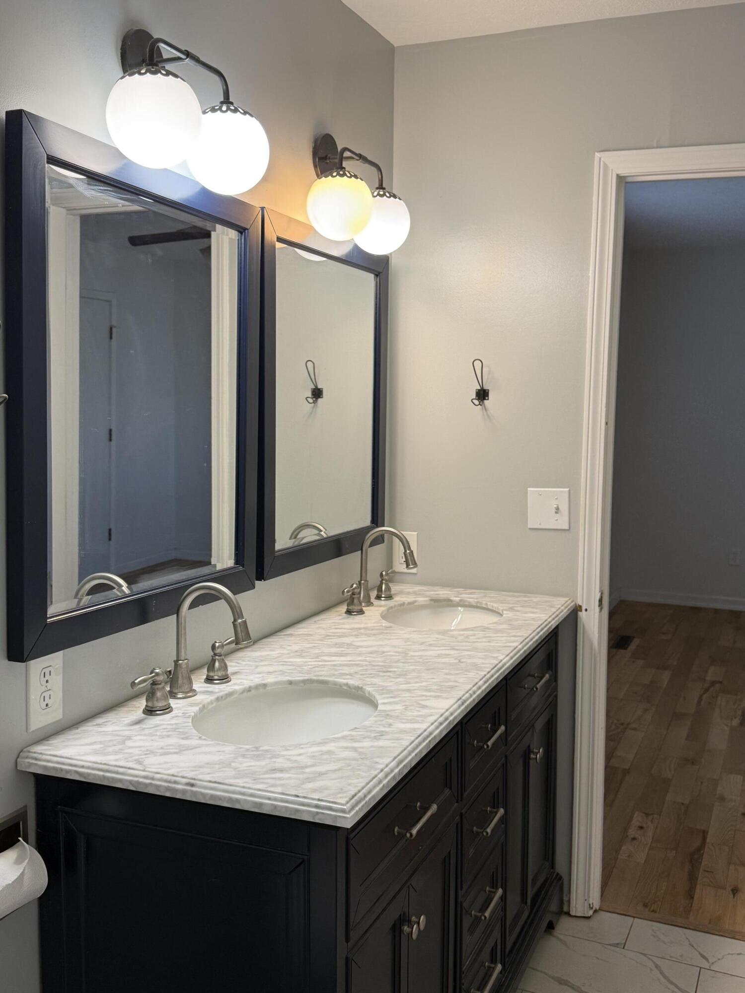 Photo 16 - Residential for sale – 280  Sharyhill Road  Branson, MO