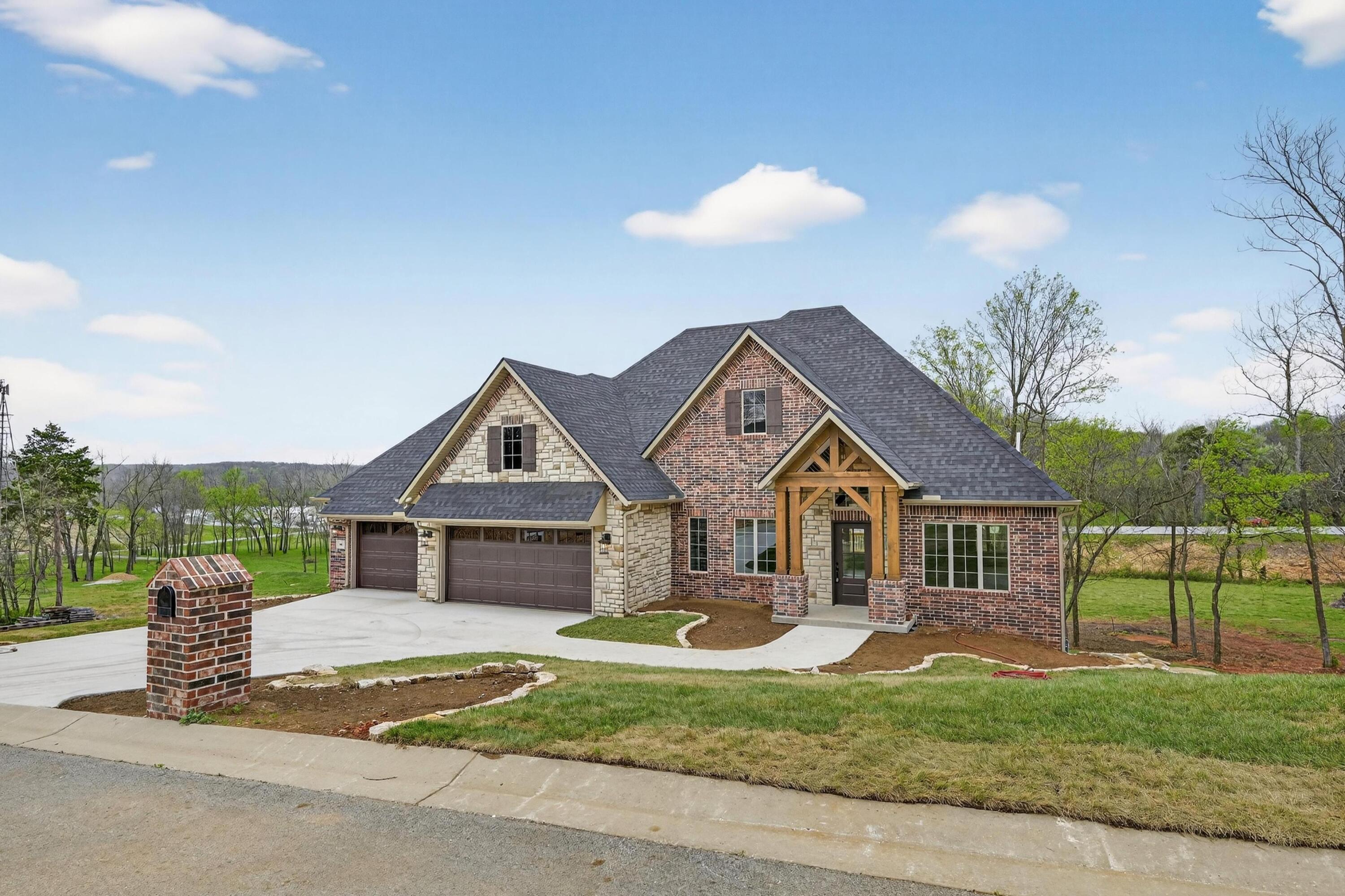Photo 2 - Residential for sale – 108  Whispering Oaks Drive  Joplin, MO