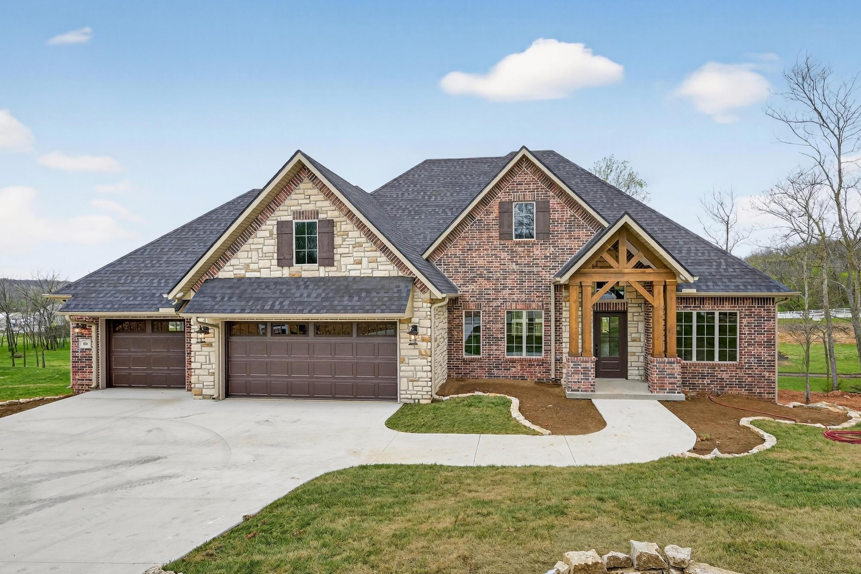 Photo 3 - Residential for sale – 108  Whispering Oaks Drive  Joplin, MO