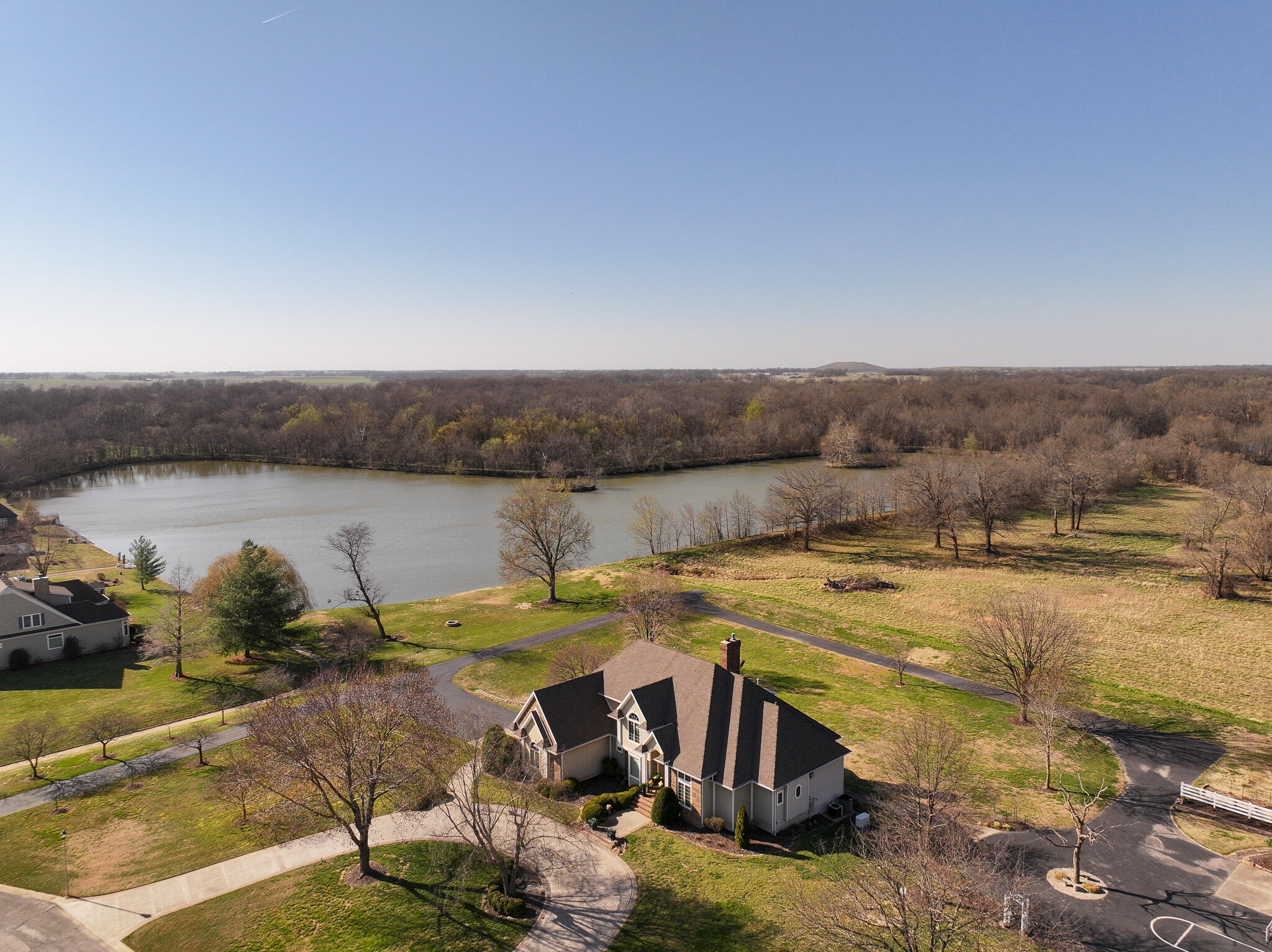 Photo 7 - Residential for sale – 304  Reavley Drive  Lamar, MO