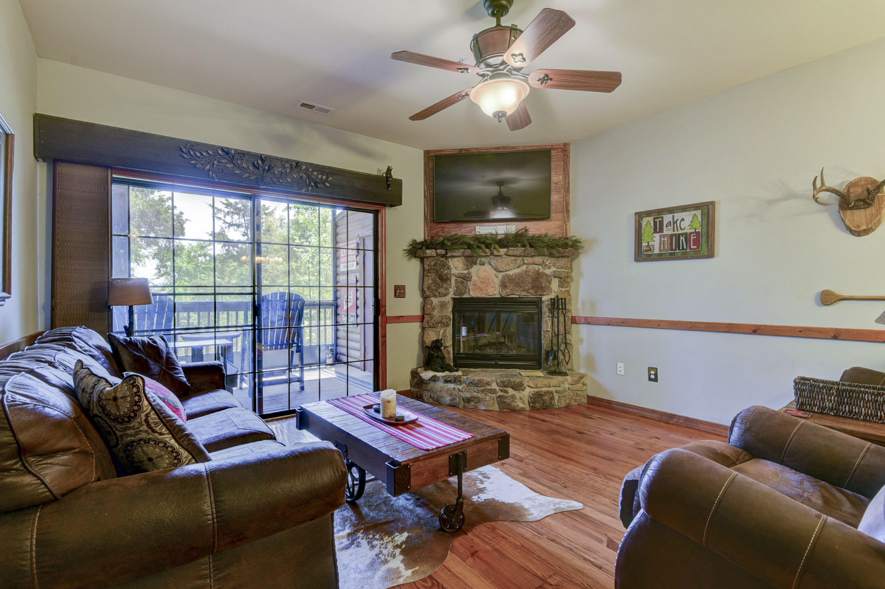 Photo 15 - Residential for sale – 24  Village Trail  Branson, MO