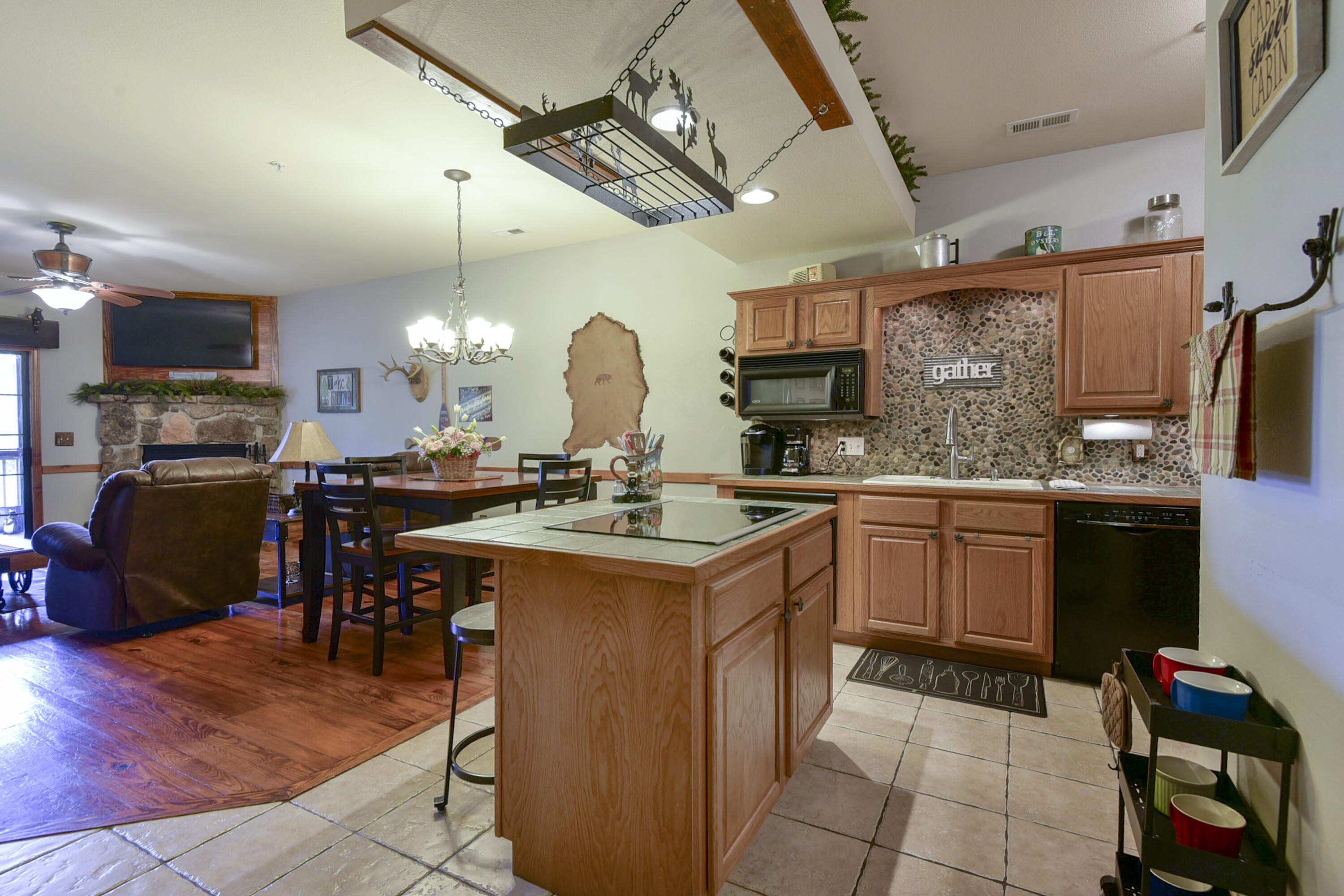 Photo 8 - Residential for sale – 24  Village Trail  Branson, MO