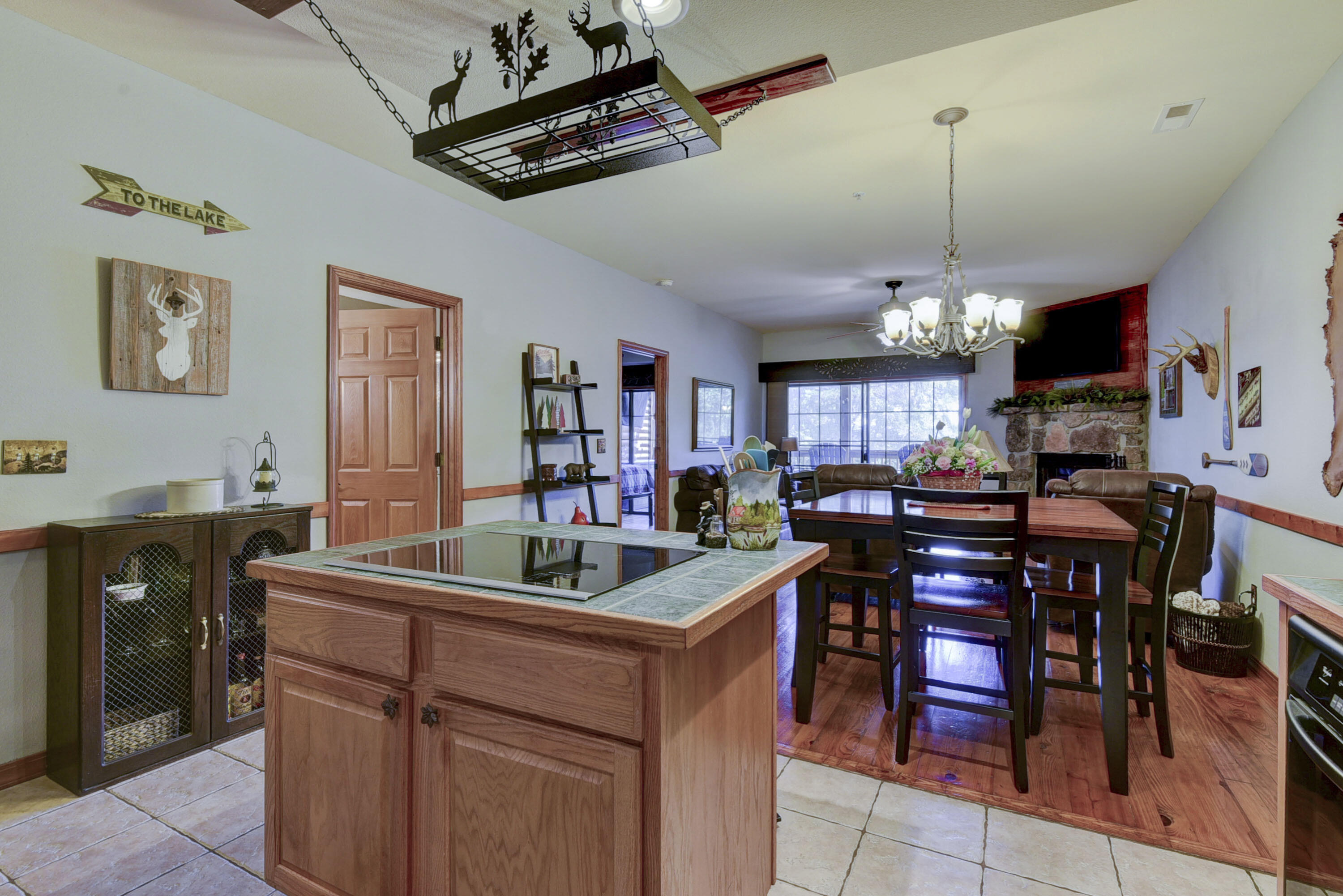 Photo 12 - Residential for sale – 24  Village Trail  Branson, MO