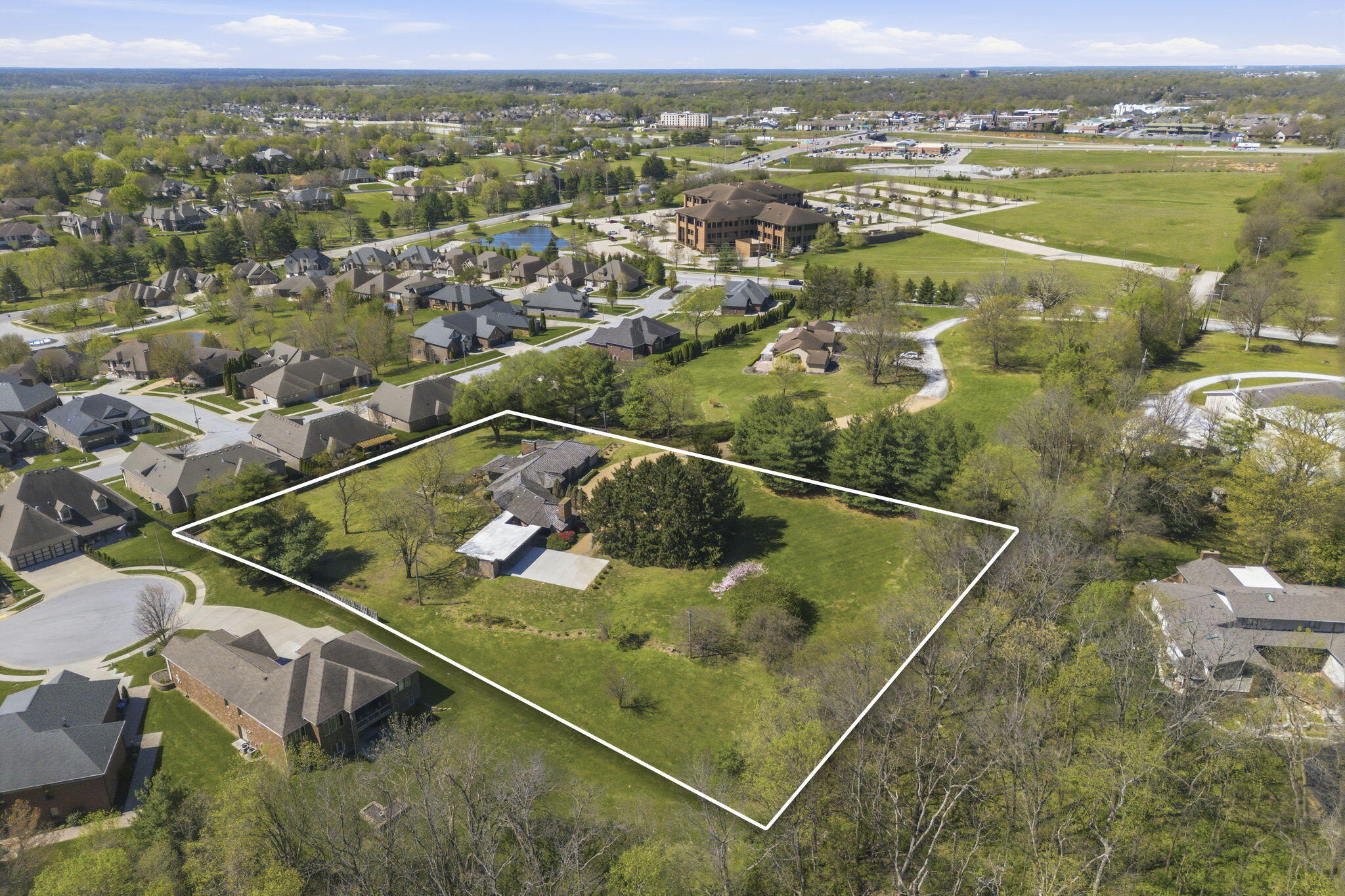 Photo 57 - Residential for sale – 3886 E Hawthorne Hill Lane  Springfield, MO