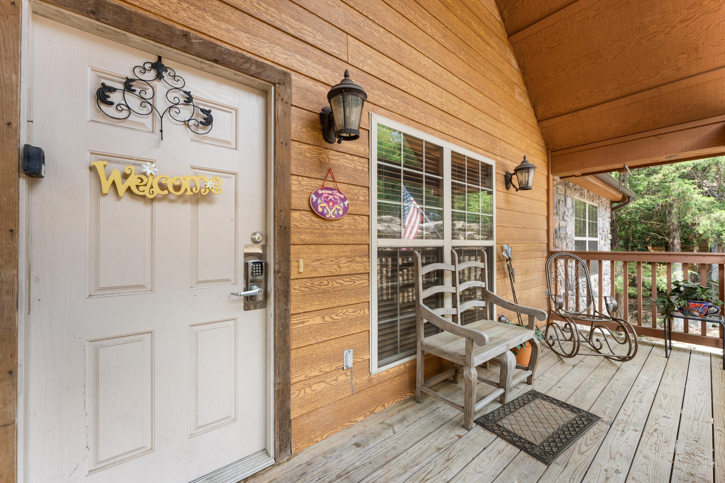 Photo 3 - Residential for sale – 558  Baldknobber Drive  Branson West, MO