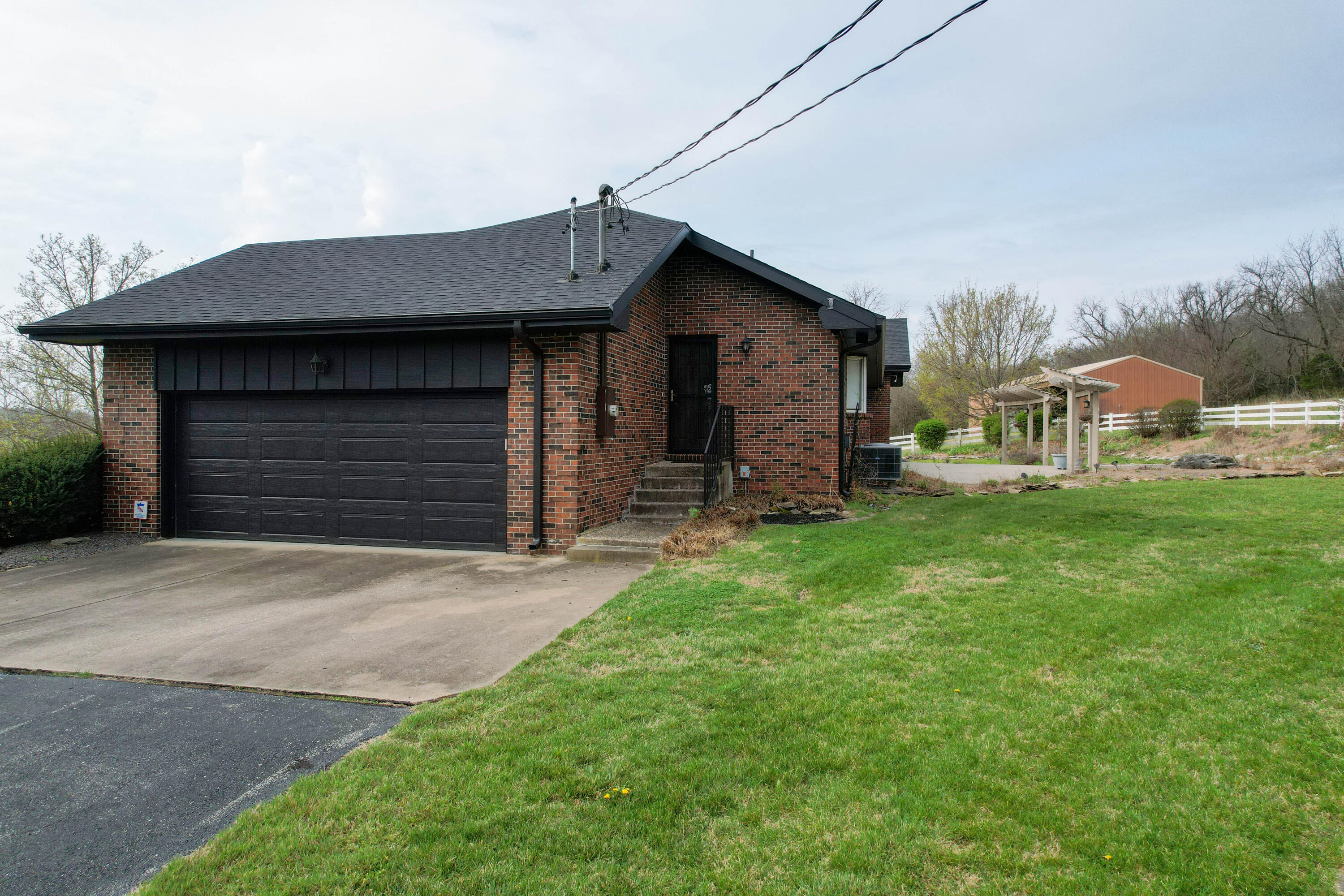 Photo 75 - Residential for sale – 4897 N Farm Road 141   Springfield, MO