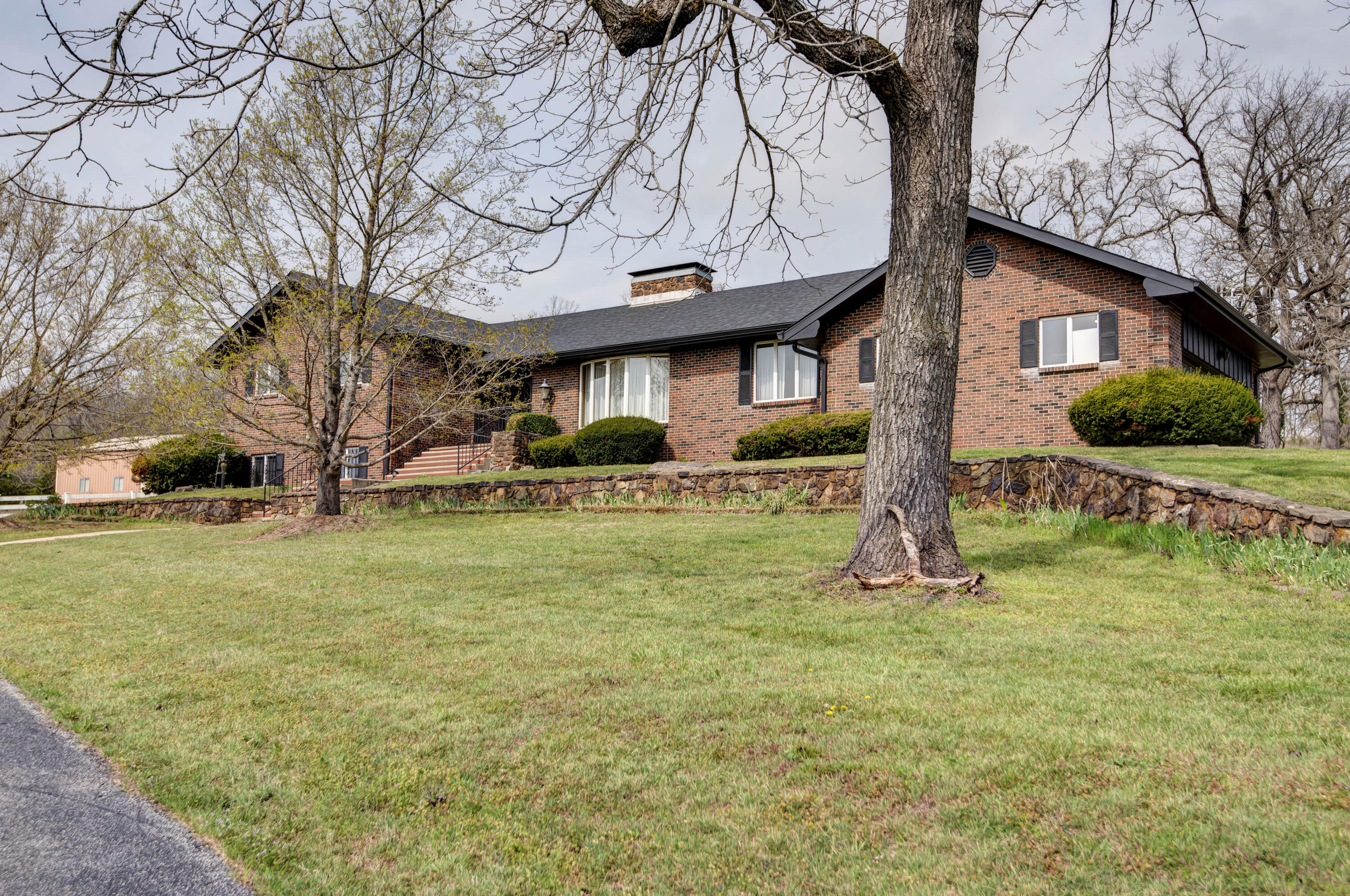 Photo 72 - Residential for sale – 4897 N Farm Road 141   Springfield, MO