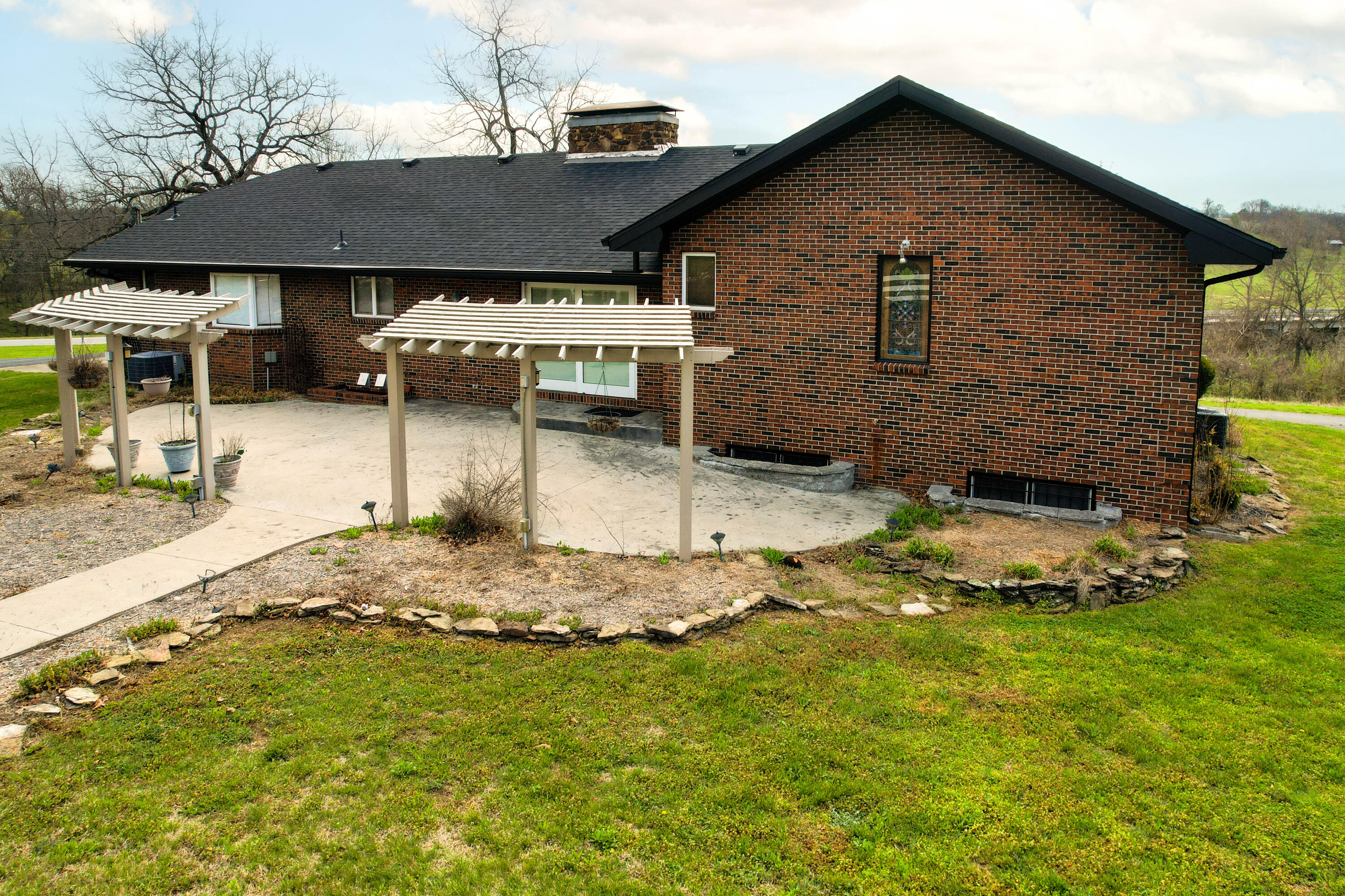 Photo 46 - Residential for sale – 4897 N Farm Road 141   Springfield, MO