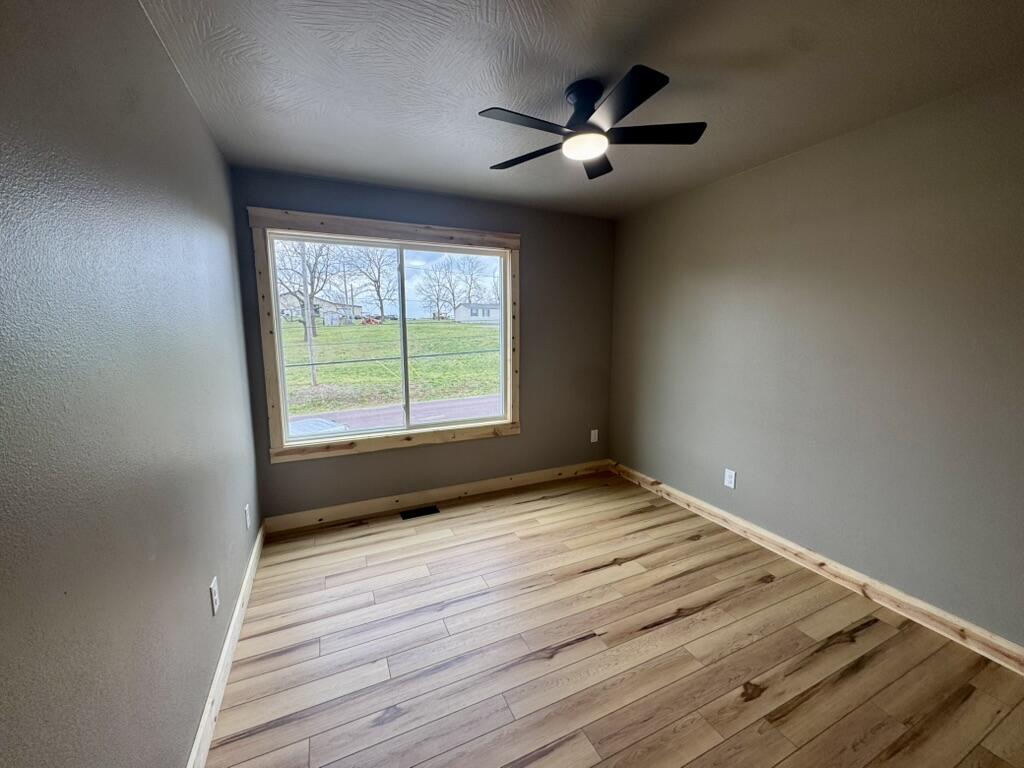 Photo 14 - Residential for sale – 1503  Eisenhower Street  Monett, MO