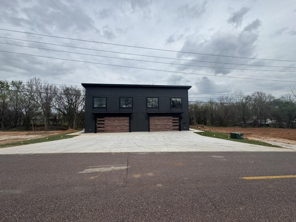 Photo 3 - Residential for sale – 1503  Eisenhower Street  Monett, MO