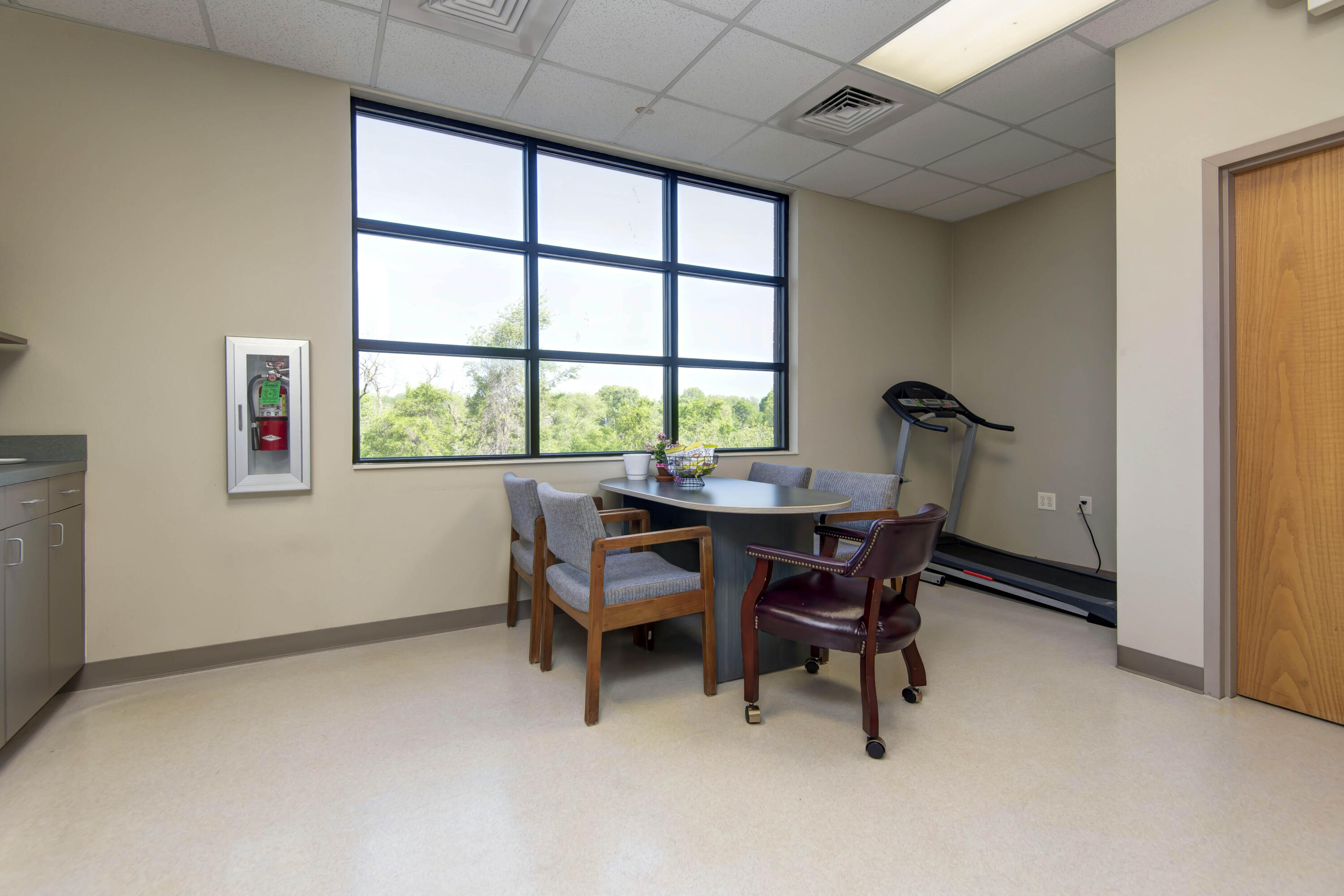 Photo 11 - Commercial Lease for sale – 909 E Republic Road  Springfield, MO