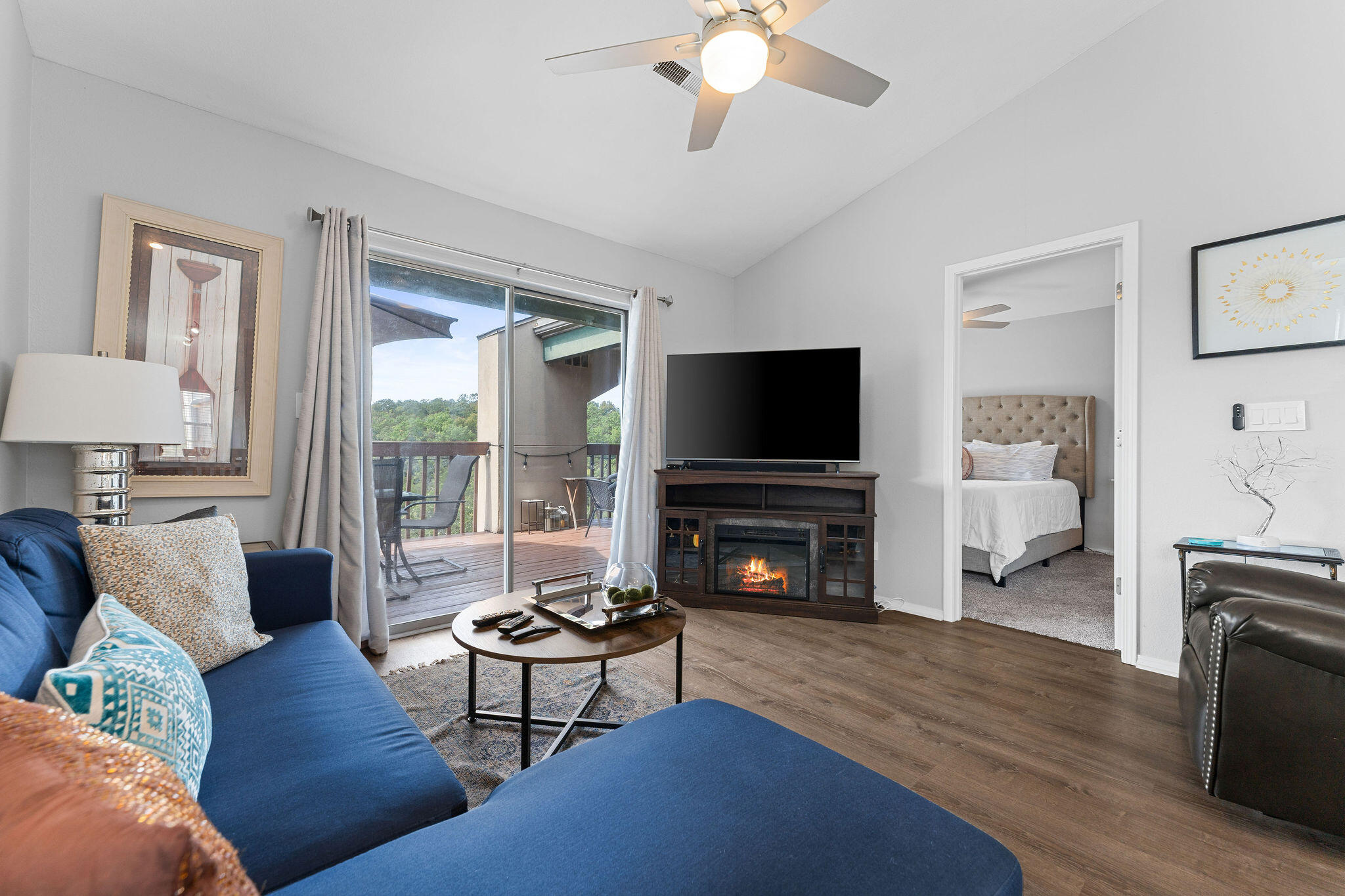 Photo 10 - Residential for sale – 12  Woodpecker Lane  Branson, MO