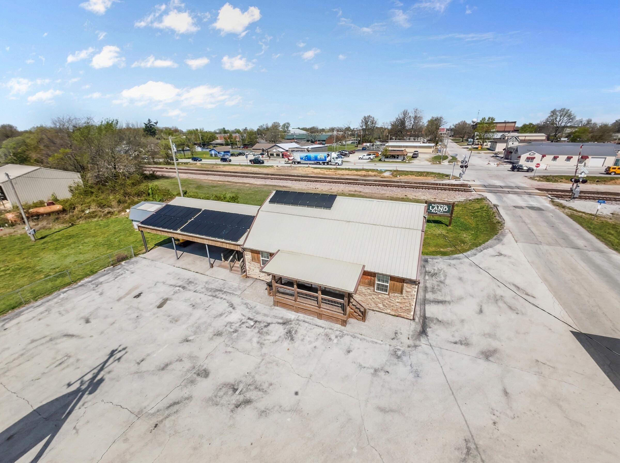 Photo 6 - Commercial Sale for sale – 303  Washington Street  Strafford, MO