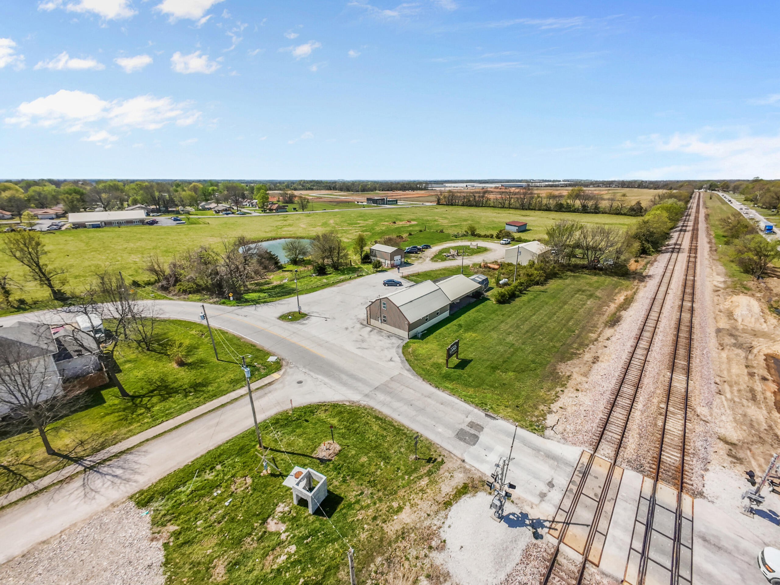 Photo 5 - Commercial Sale for sale – 303  Washington Street  Strafford, MO