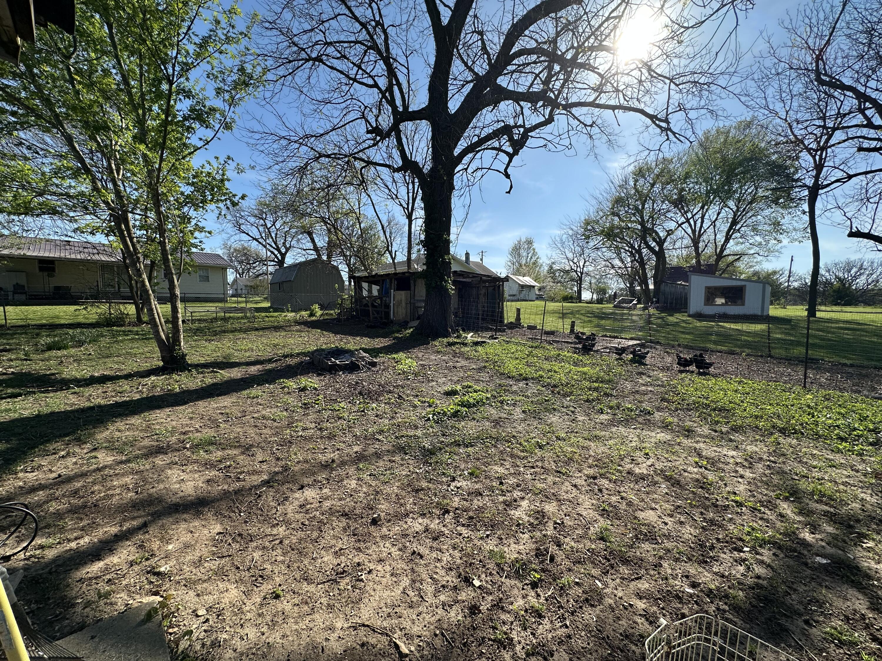 Photo 27 - Residential for sale – 23  Preston Street  Greenfield, MO