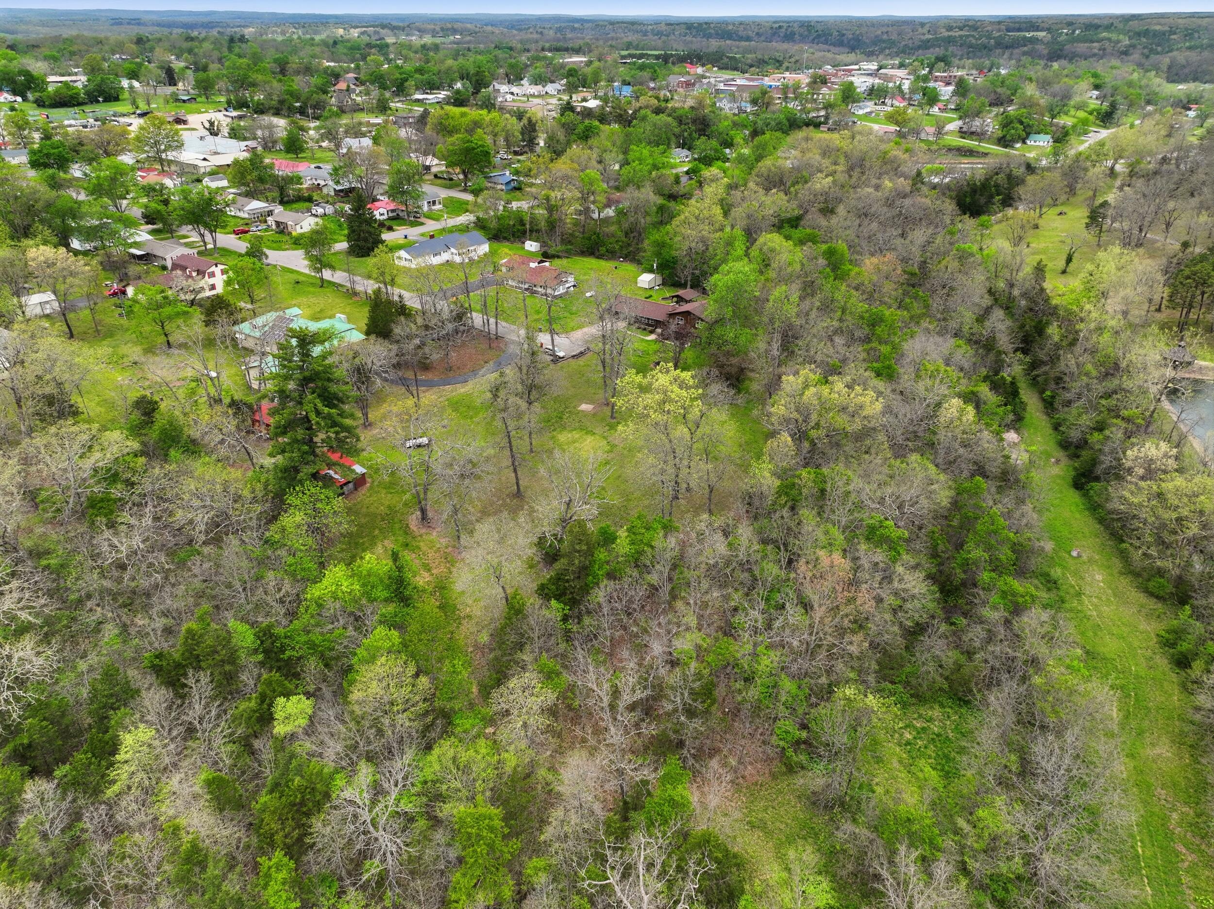 Photo 47 - Residential for sale – 310 E South Oak Crest Drive  Houston, MO