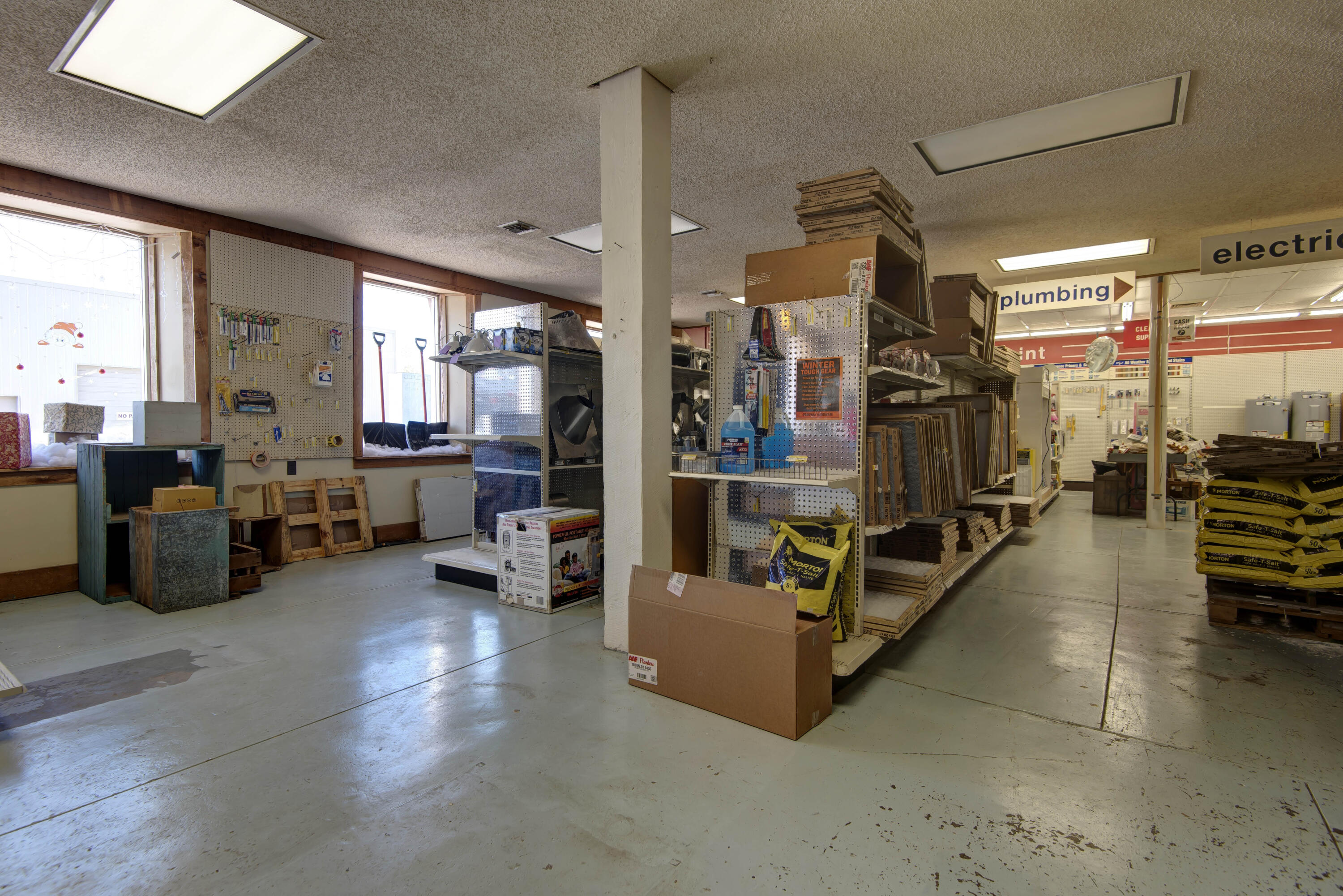 Photo 6 - Commercial Sale for sale – 23 W Olive Street  Aurora, MO