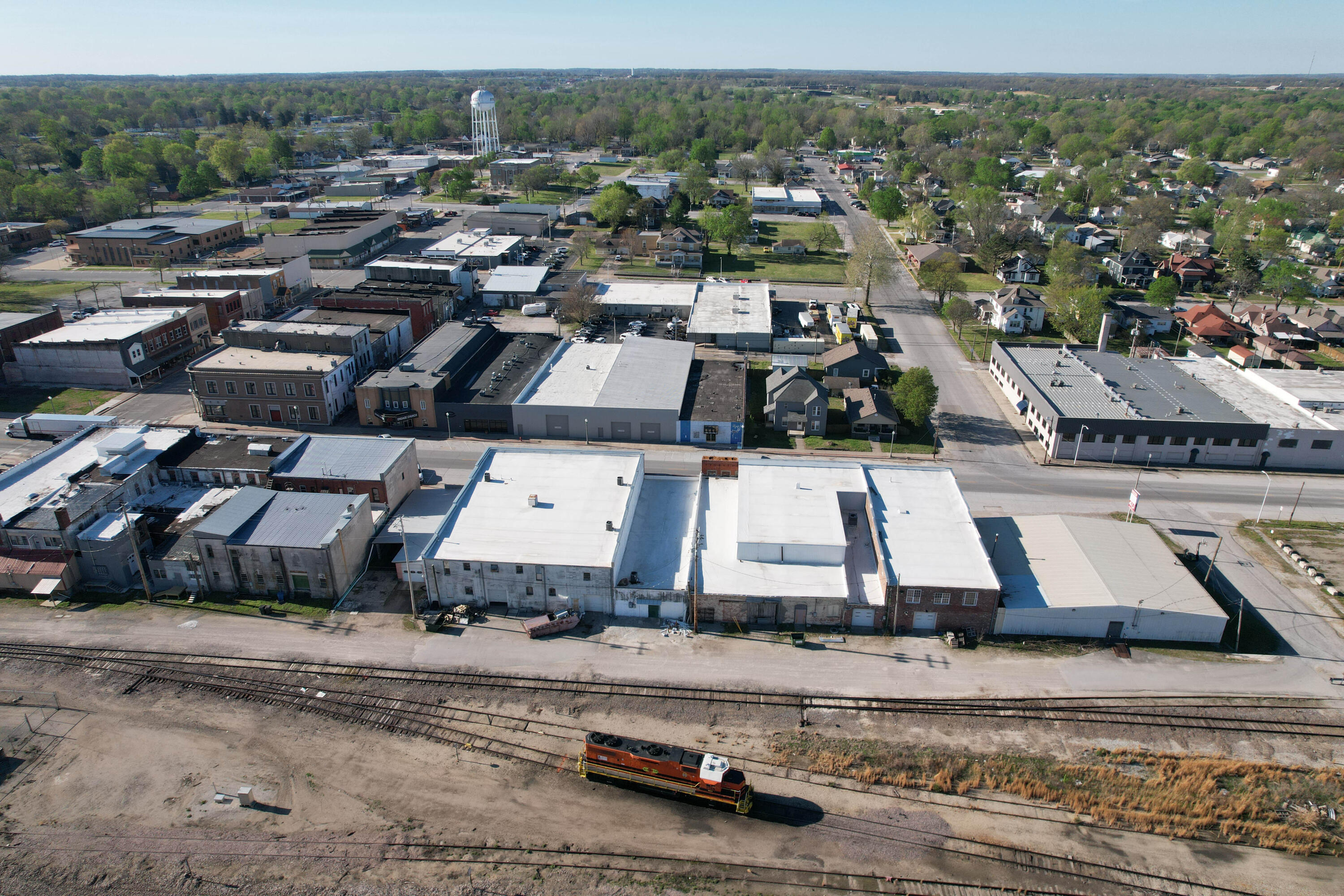 Photo 31 - Commercial Sale for sale – 23 W Olive Street  Aurora, MO