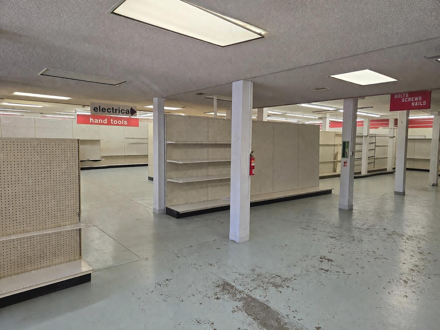 Photo 12 - Commercial Sale for sale – 23 W Olive Street  Aurora, MO