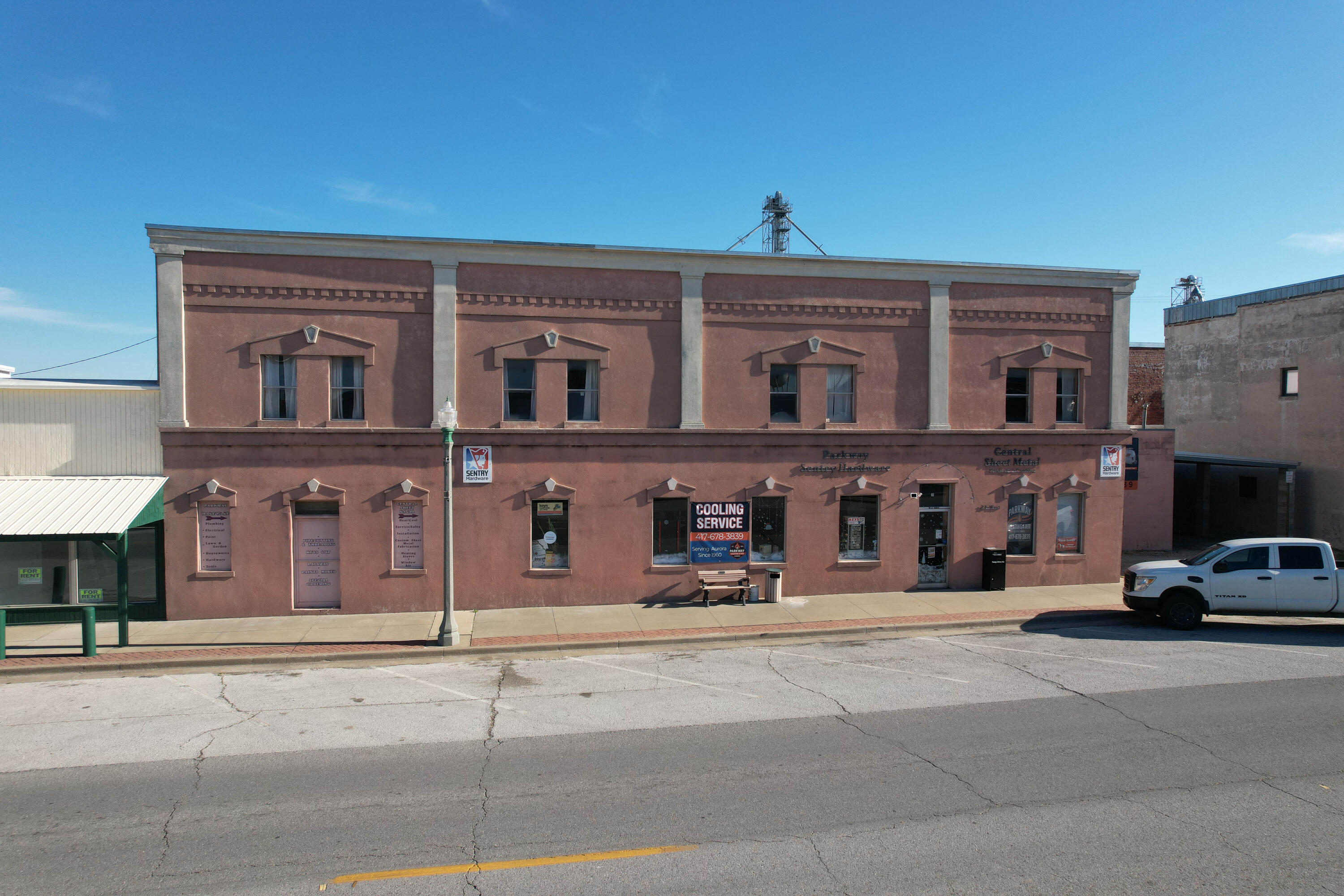 Photo 2 - Commercial Sale for sale – 23 W Olive Street  Aurora, MO