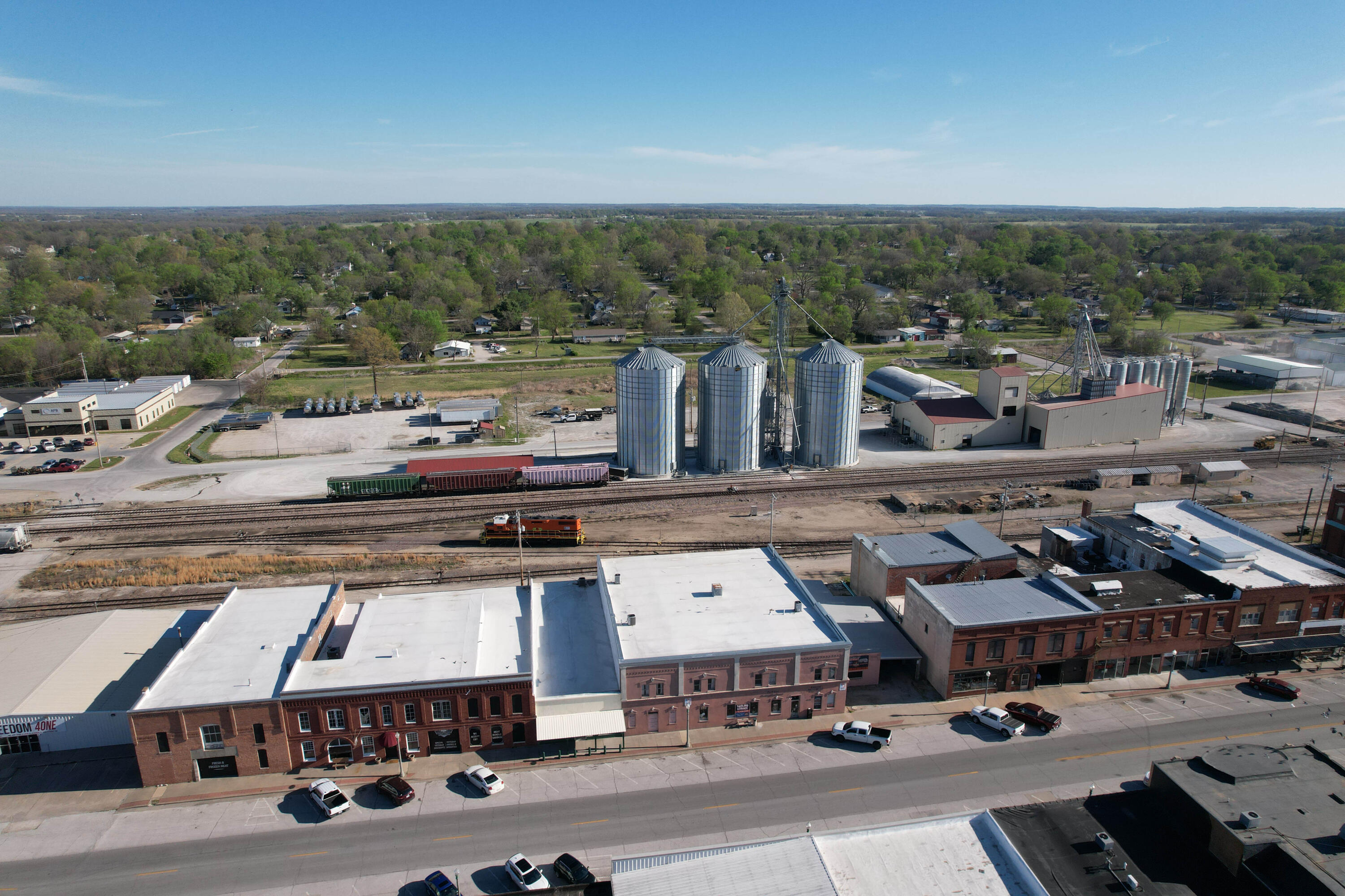 Photo 26 - Commercial Sale for sale – 23 W Olive Street  Aurora, MO