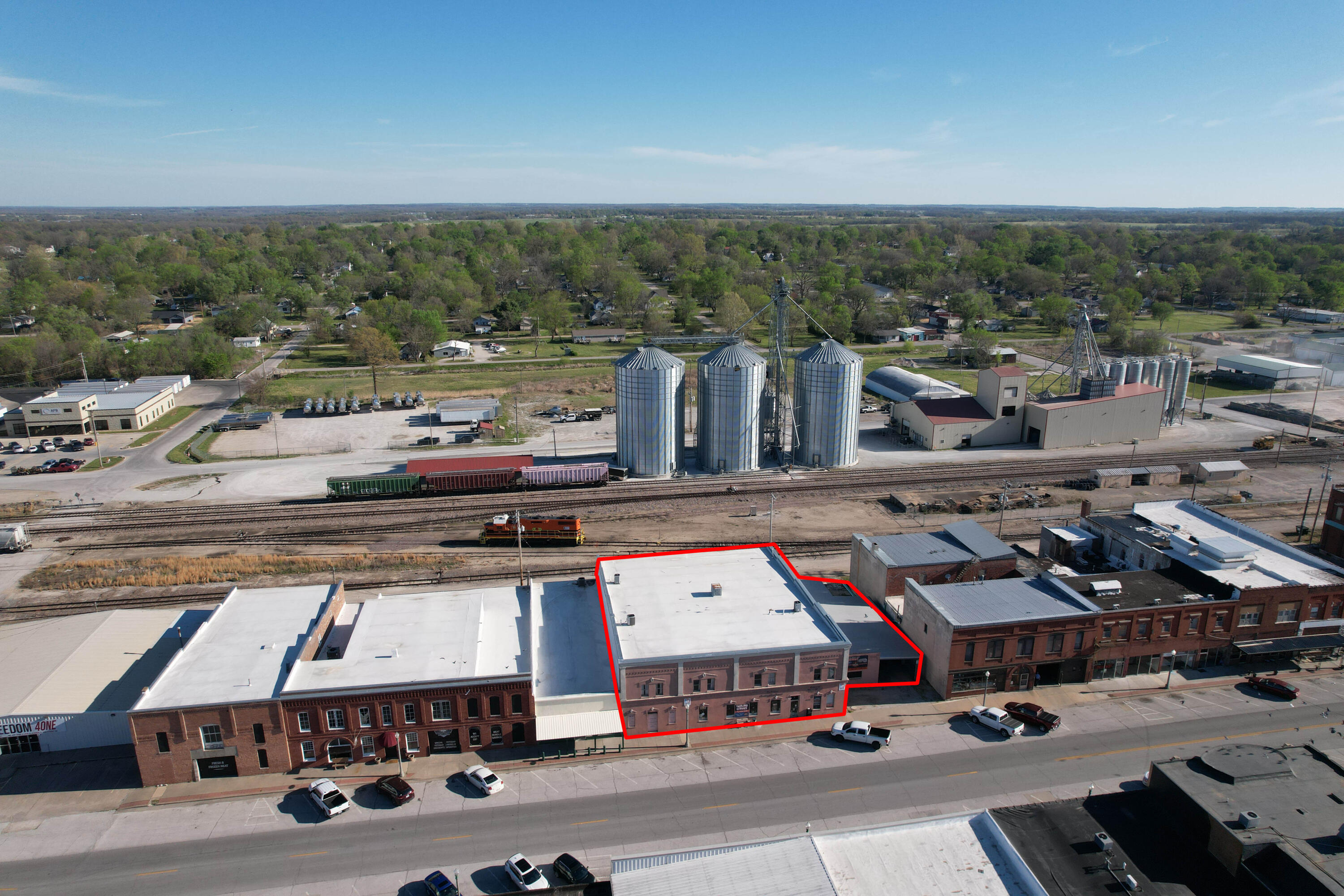 Photo 25 - Commercial Sale for sale – 23 W Olive Street  Aurora, MO