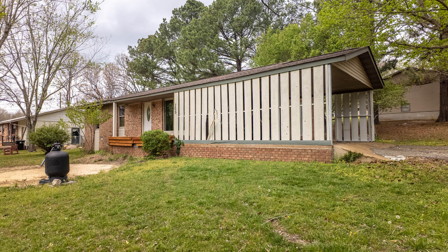 Photo 3 - Residential for sale – 105  Welch Street  Salem, AR