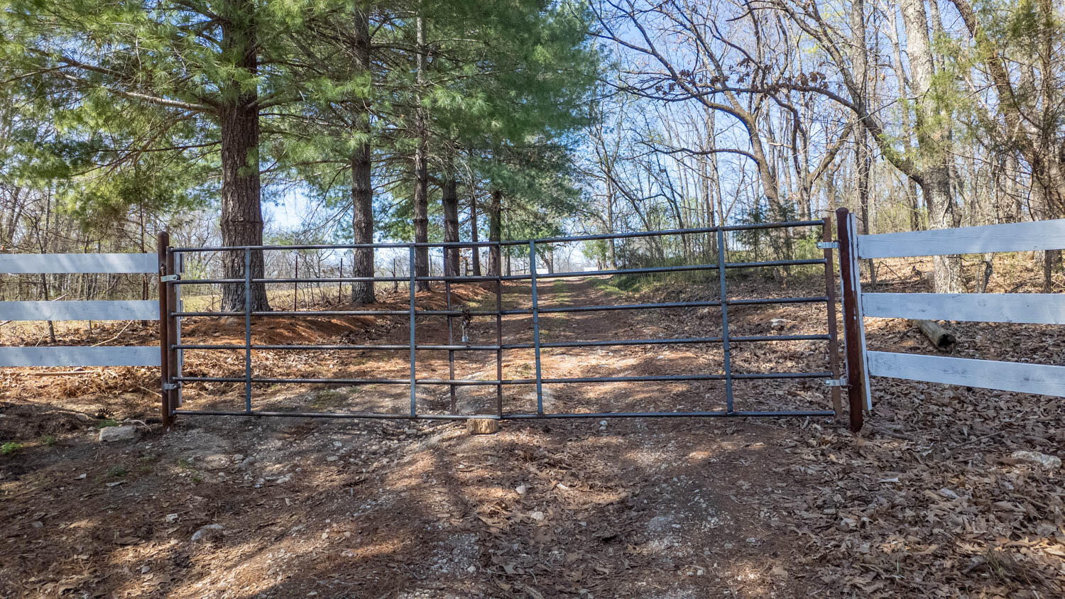 Photo 91 - Farm for sale – 1079  Ff Highway  Alton, MO