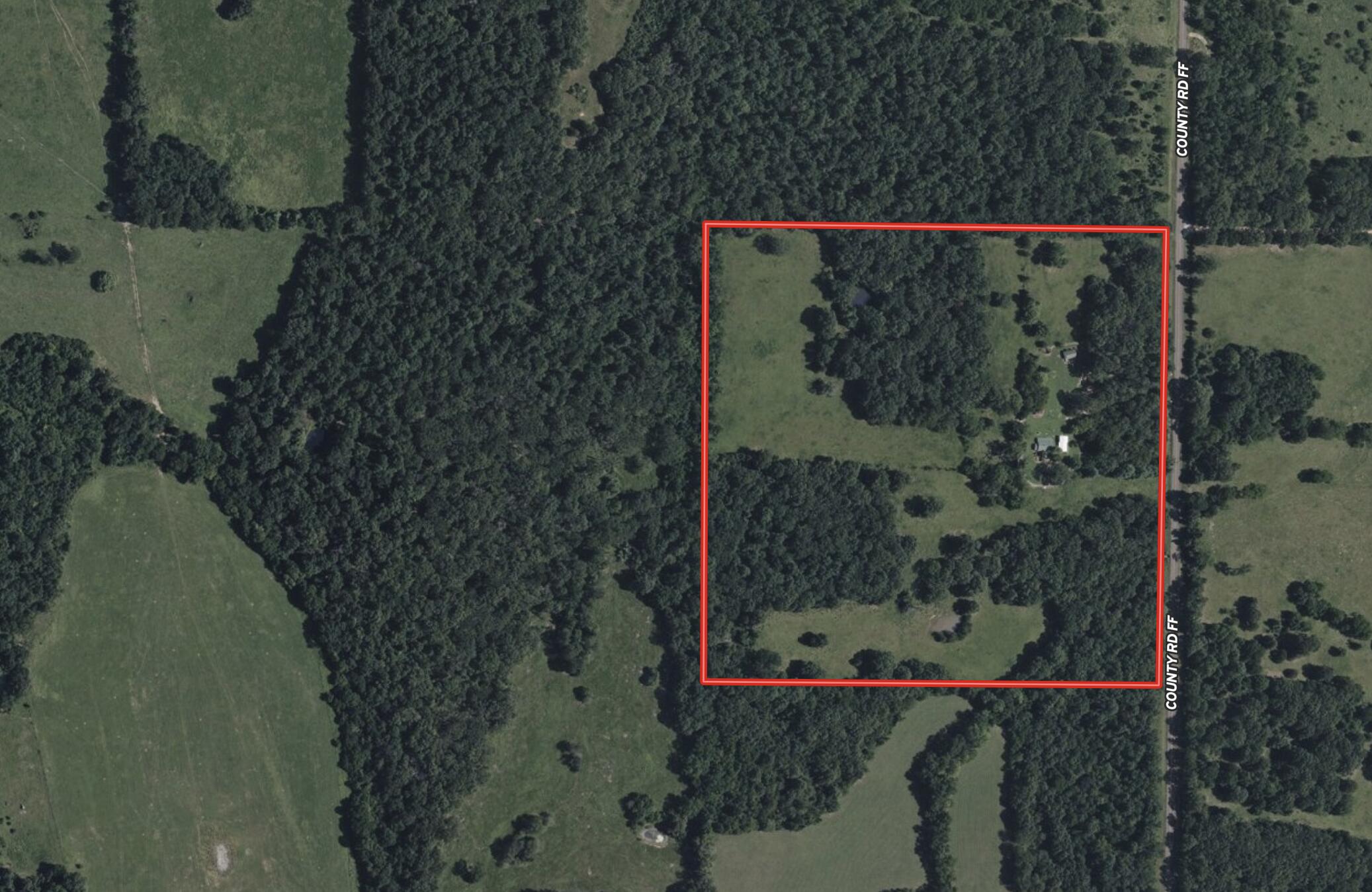 Photo 2 - Farm for sale – 1079  Ff Highway  Alton, MO
