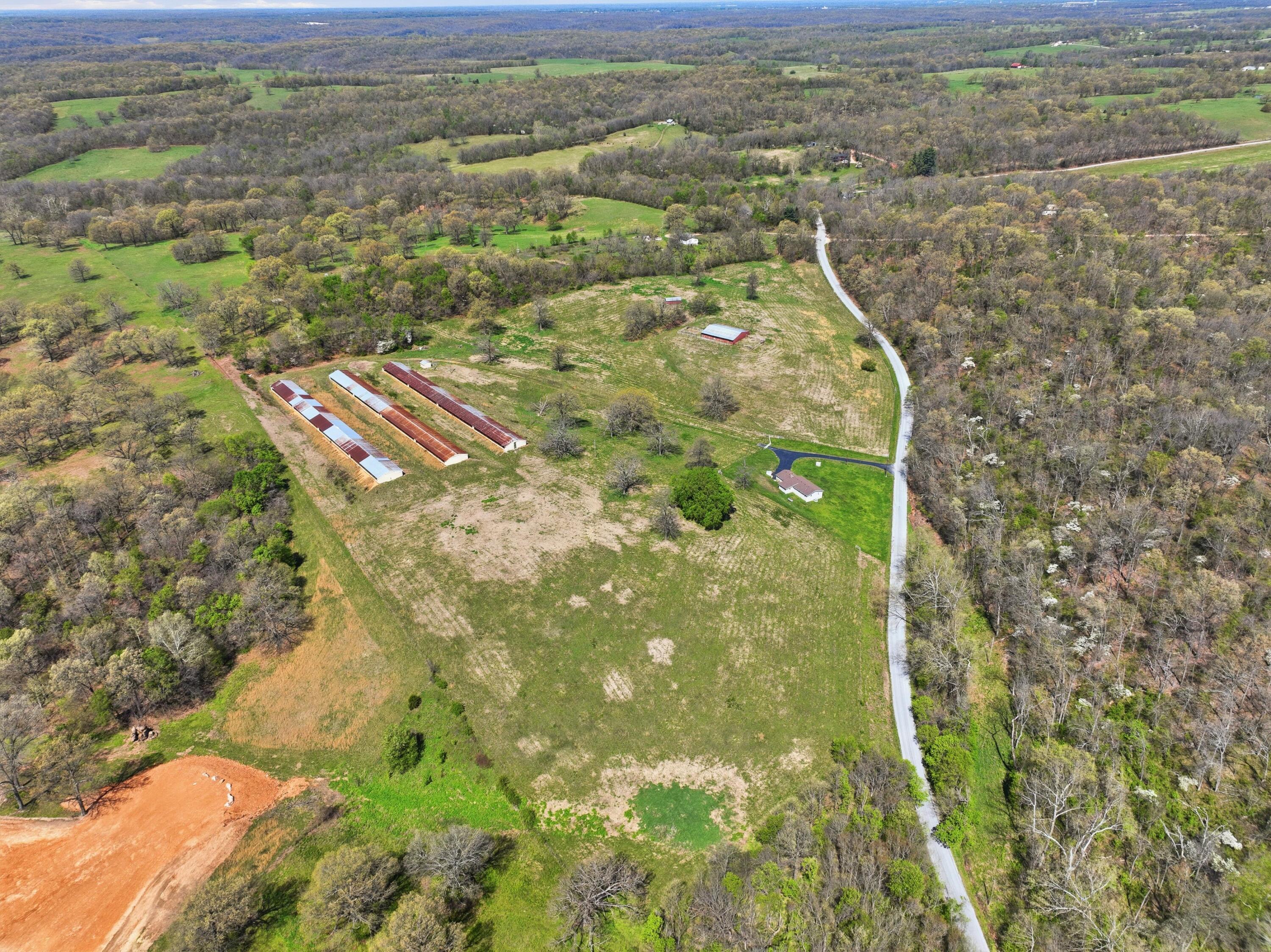 Photo 38 - Residential for sale – 577  Mcnatt Road   Neosho, MO