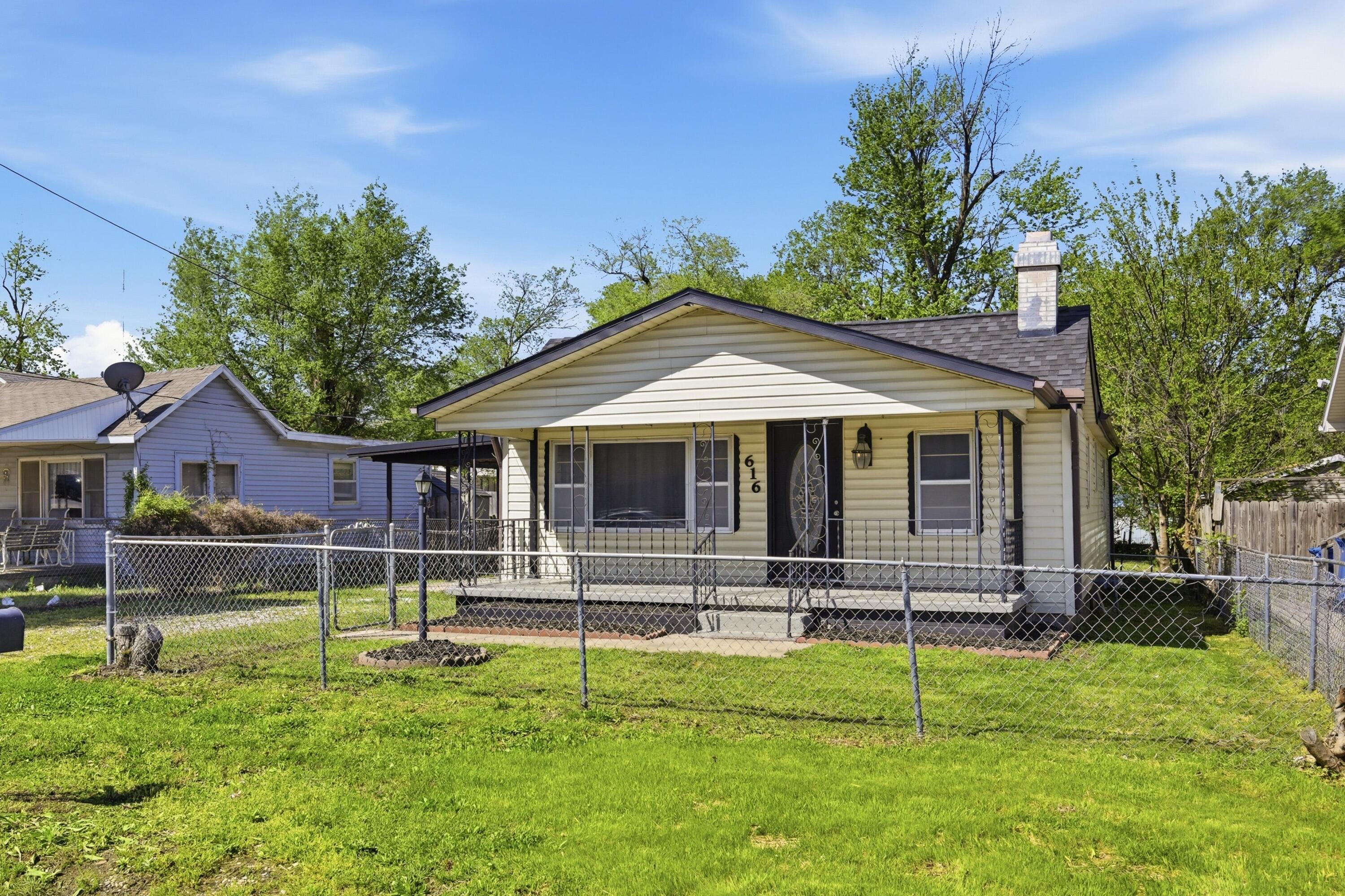 Photo 3 - Residential for sale – 616 S Mckinley Avenue  Joplin, MO